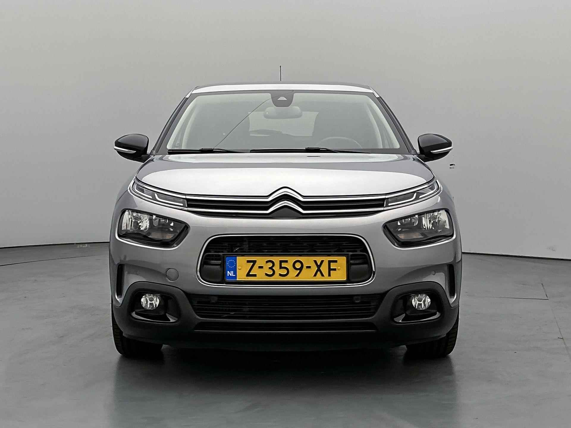 Citroen C4 Cactus Shine Plus 130pk Automaat | Navigatie | Achteruitrijcamera | Climate Control | Cruise Control | Parkeersensoren v+a | Keyless | Apple Carplay / Android Auto | Bluetooth | Donker getint glas | Trekhaak | 17" lichtmetalen velgen | - 4/31