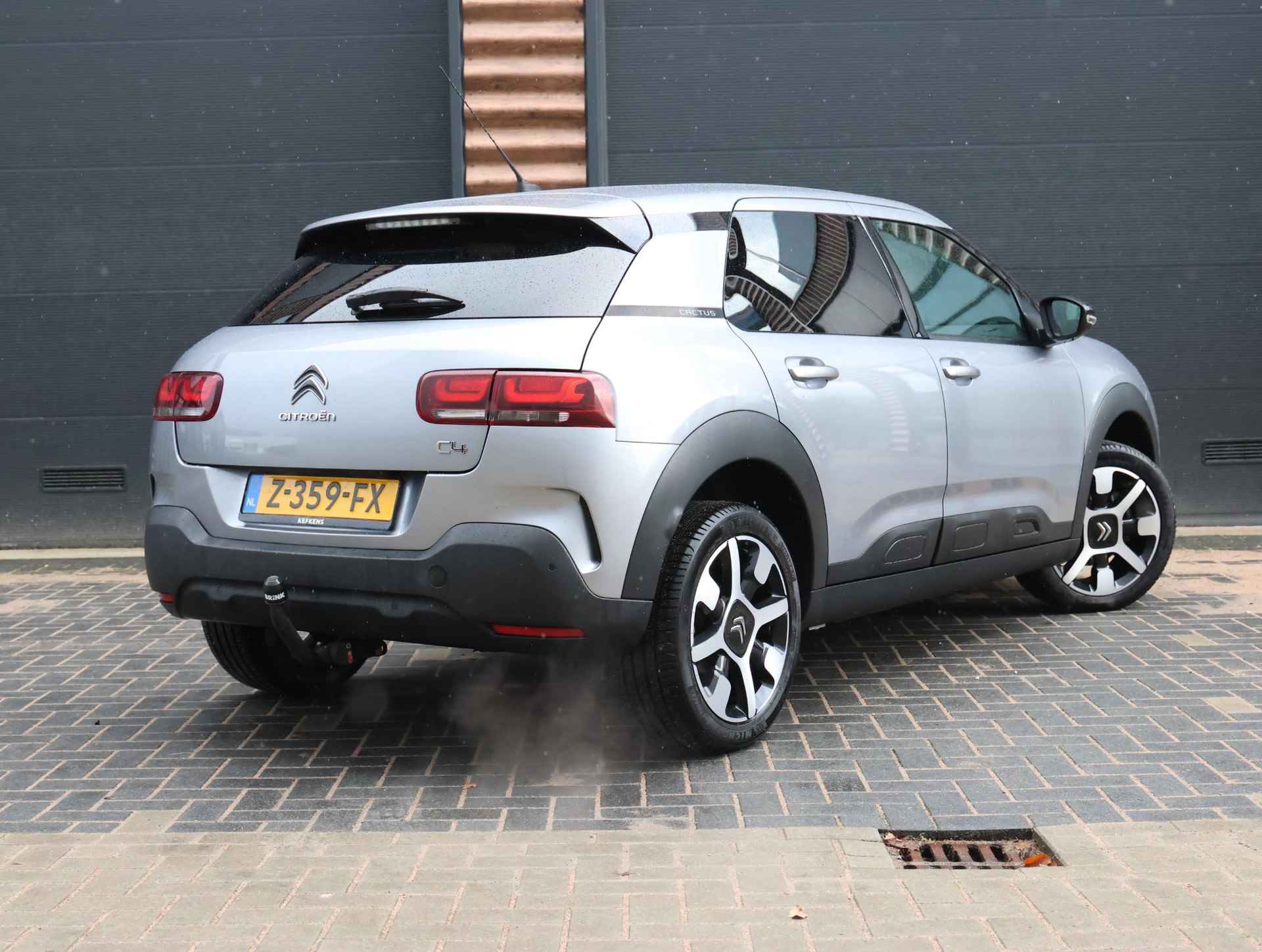 Citroen C4 Cactus Shine Plus 130pk Automaat (1ste eig.|Cruise control|Navigatie|CarPlay & Android Auto||LMV|Climate control|Dodehoekwaarschuwing) - 4/41