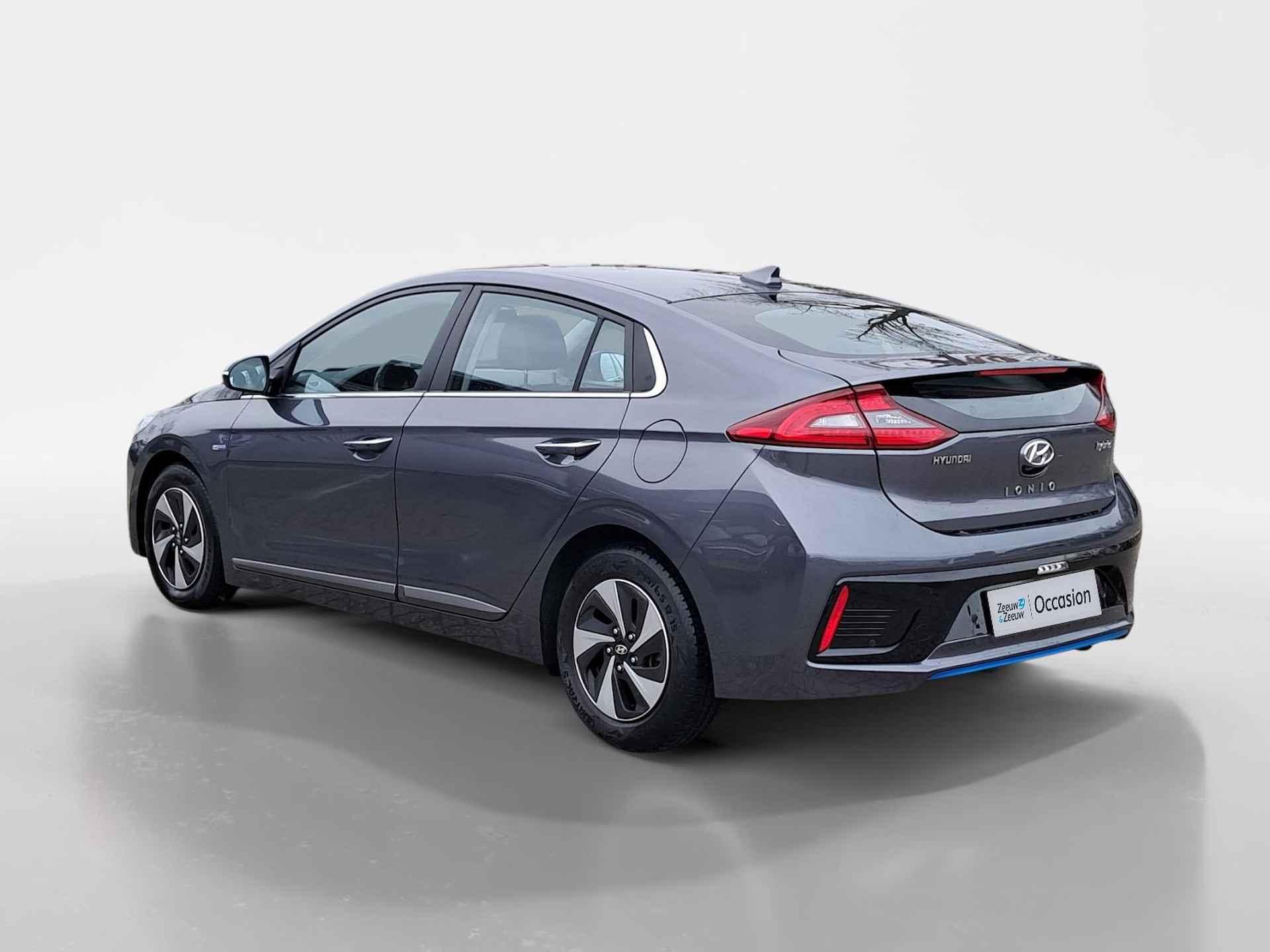 Hyundai IONIQ 1.6 GDi Premium Hybrid | 1ste eigenaar! | Leder | Schuifdak | Dodehoek detectie | Navi - 3/13