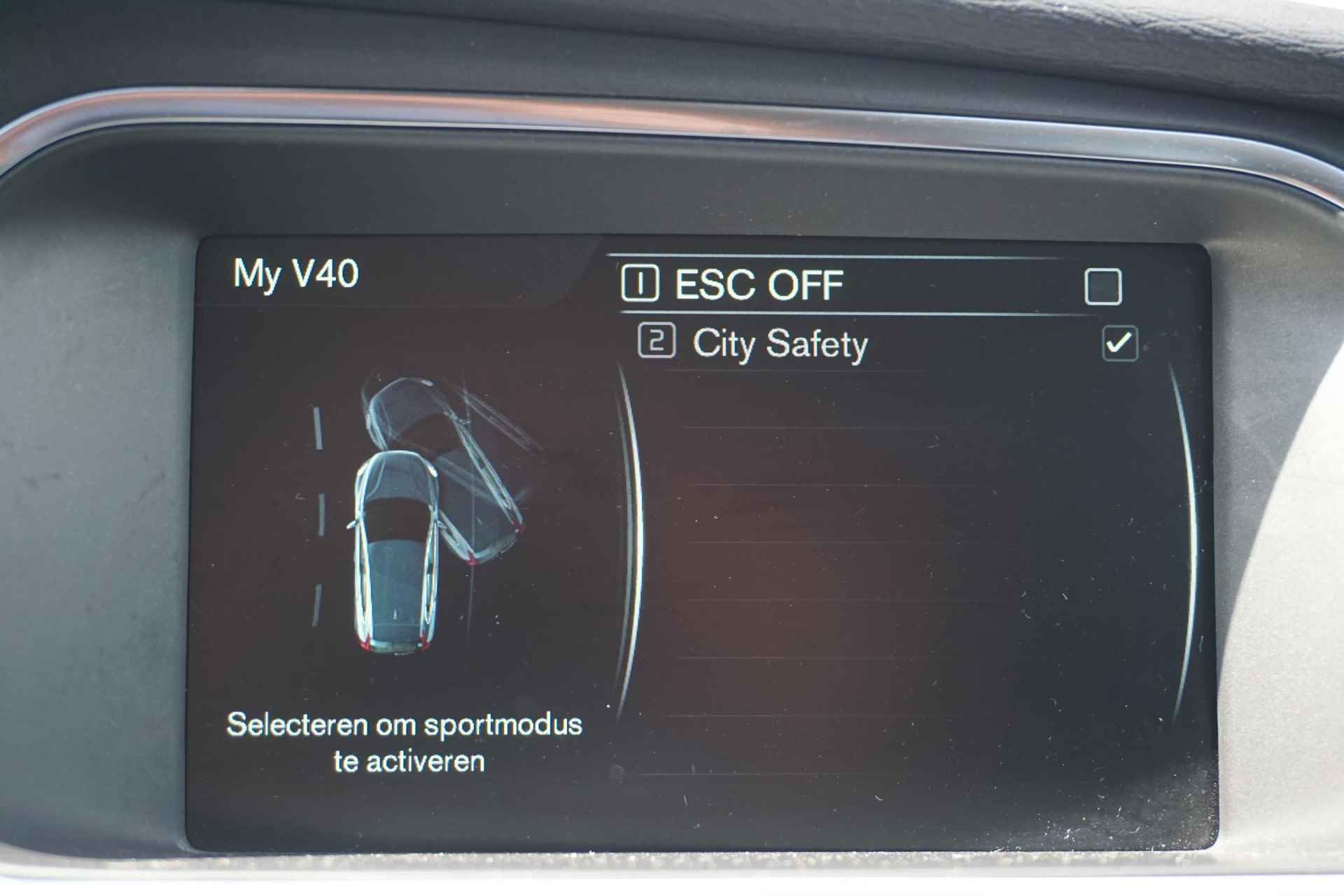 Volvo V40 2.0 D2 Nordic+ | 120PK | Full LED koplampen | camera | verwarmde voorstoelen | DAB radio | Dealer onderhouden | Standkachel | - 18/32