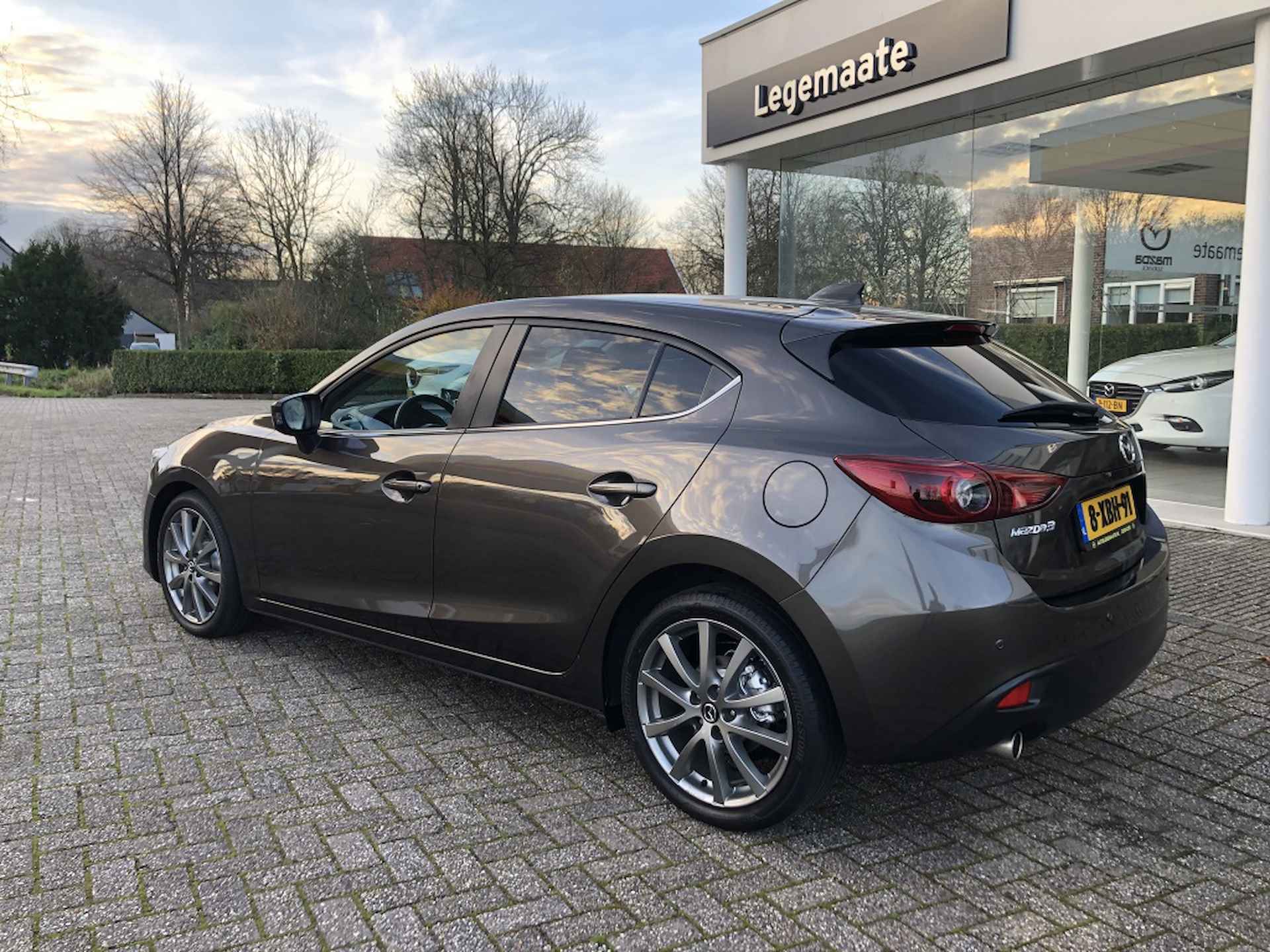 Mazda 3 2.0 TS+100% dealeronderhouden |Bi-Xenon | ECC | Full Map Navi | - 6/25