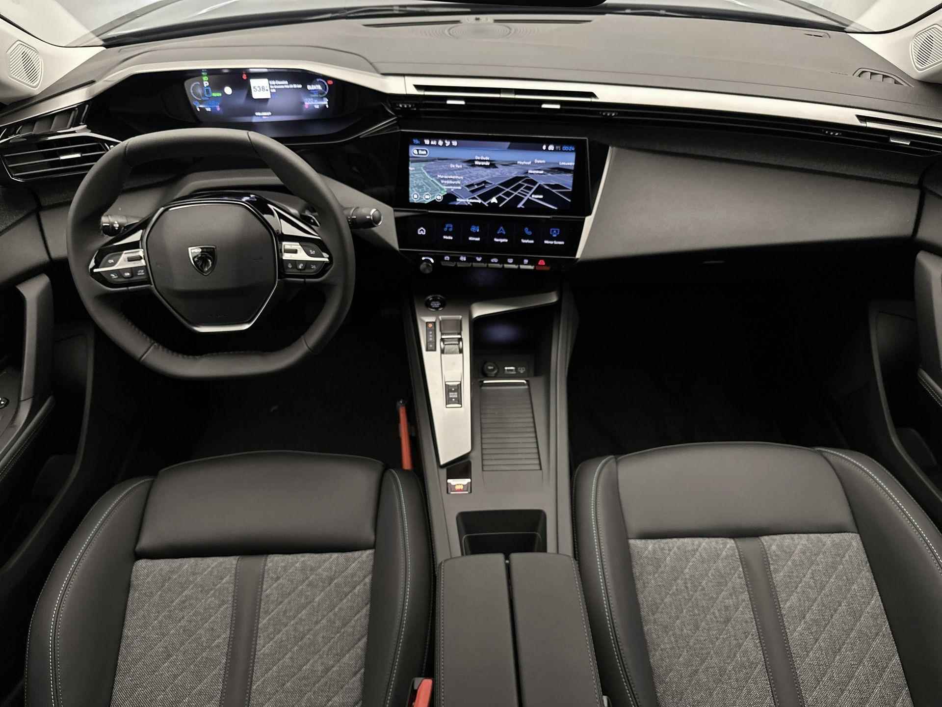 Peugeot 408 Allure HYbrid 180 pk Automaat | Navigatie | Rondomzicht Camera | Parkeersensoren Voor en Achter | Verwarmde Sportstoelen | Keyless Entry/Start | Kunstlederen Bekleding | Dodehoek Detectie | Trekhaak | Adaptieve Cruise Control | 19" Lichtmetalen Velgen | Apple Carplay/Android Auto | - 10/35