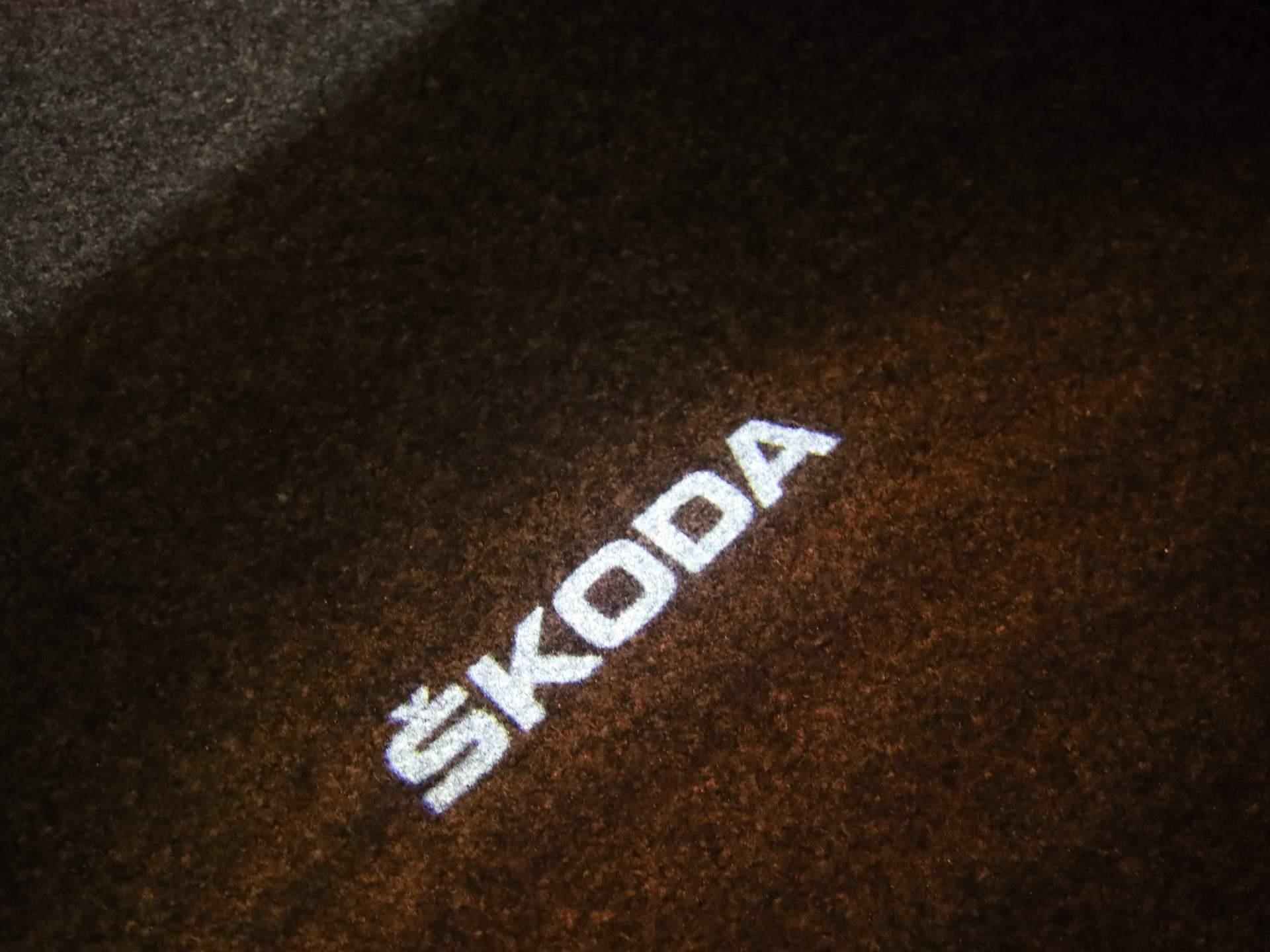 Skoda Superb Combi 1.4 TSI iV Business Edition - 24/46