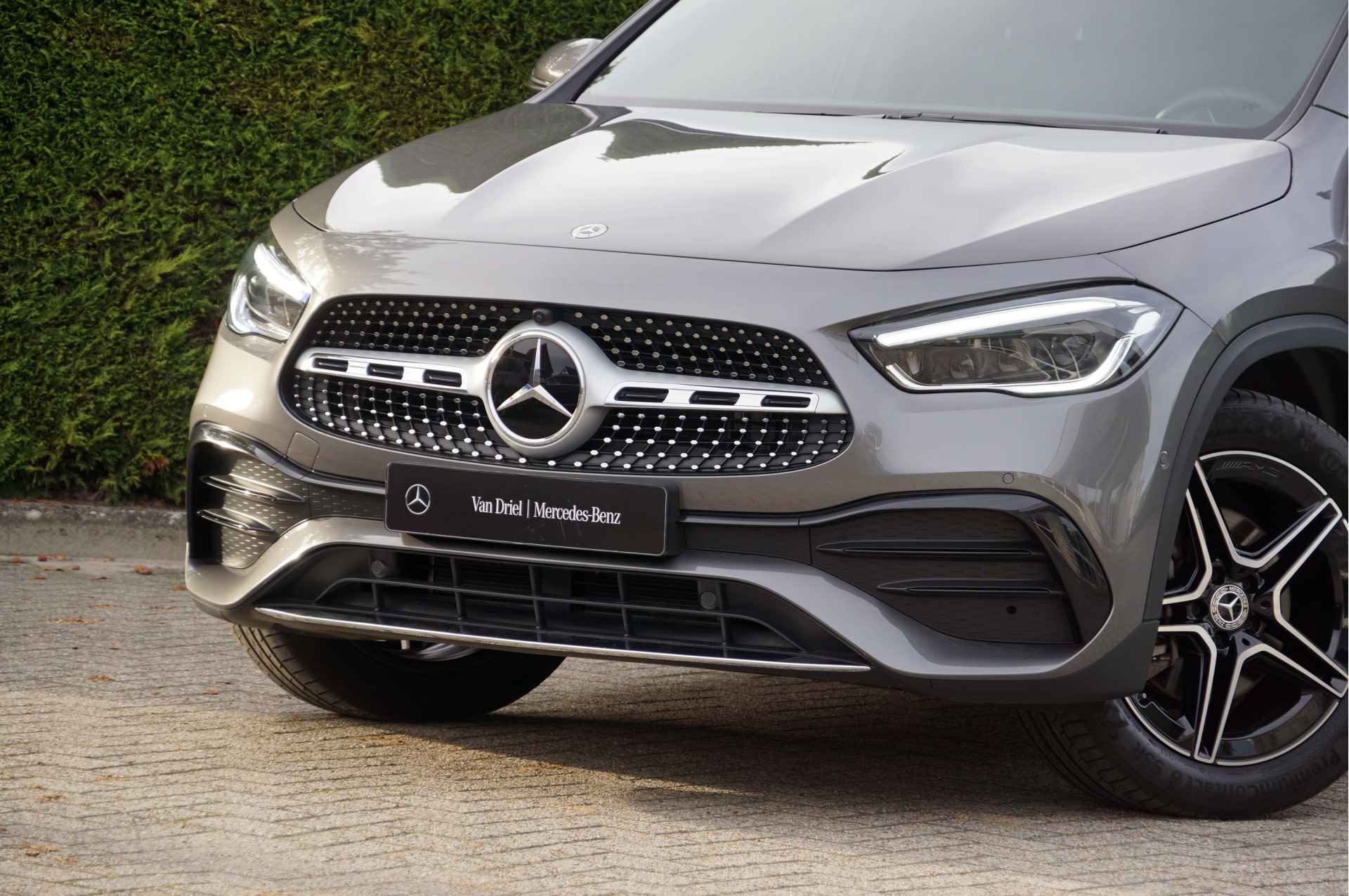 Mercedes-Benz GLA GLA 250 e AMG Line | Afn Trekhaak Distronic Multibeam 360 Camera Keyless-Go - 14/54