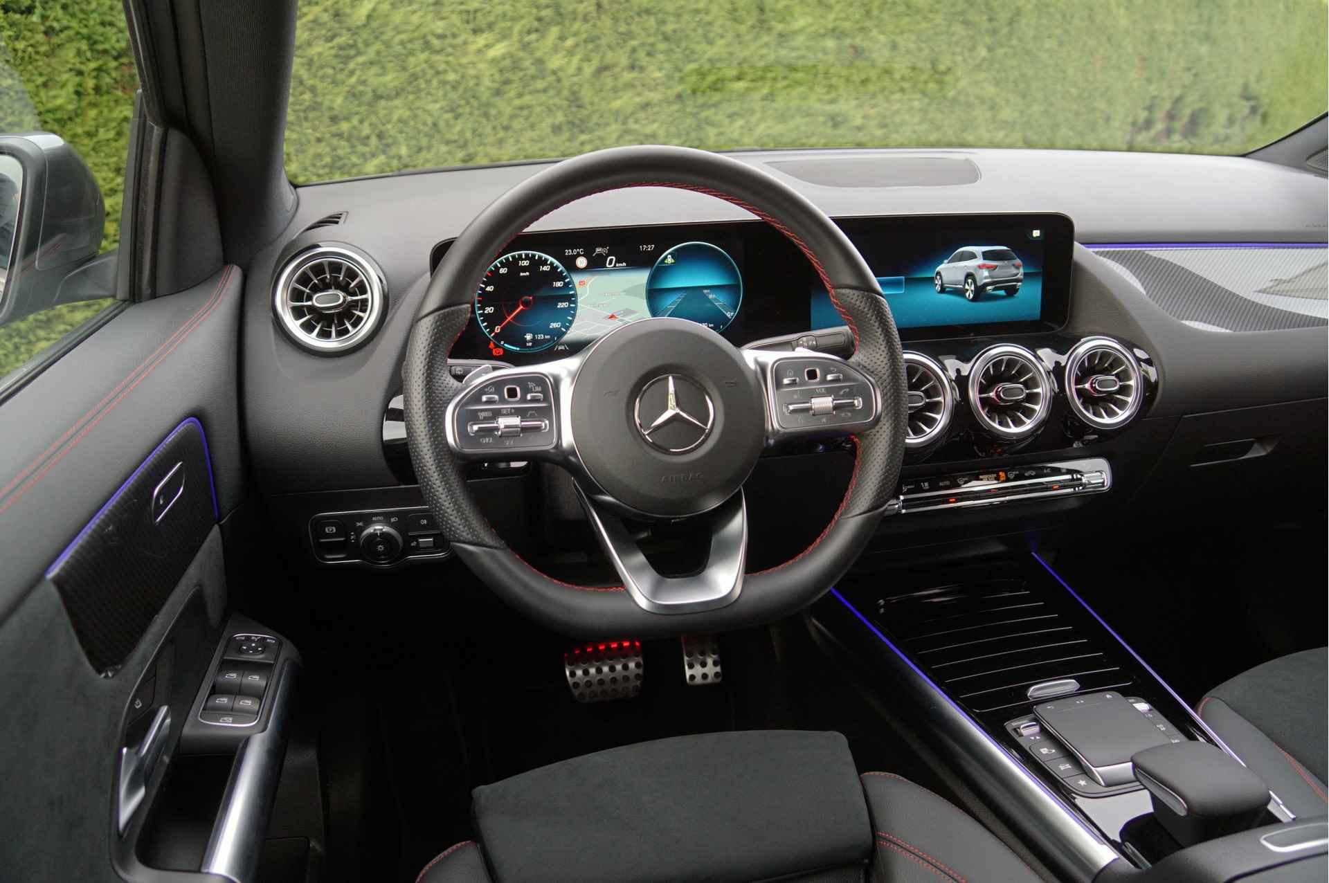 Mercedes-Benz GLA GLA 250 e AMG Line | Afn Trekhaak Distronic Multibeam 360 Camera Keyless-Go - 25/54