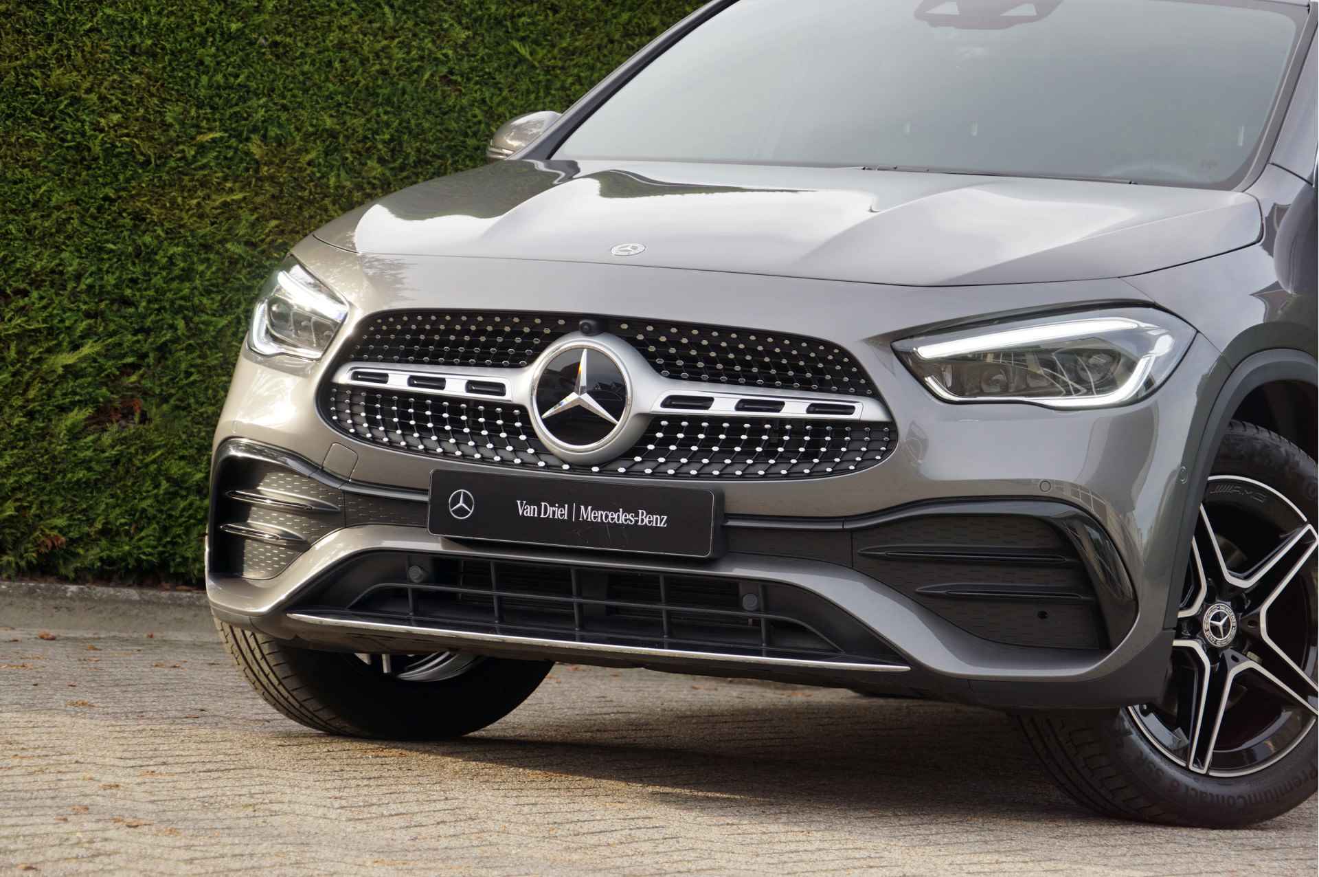 Mercedes-Benz GLA GLA 250 e AMG Line | Afn Trekhaak Distronic Multibeam 360 Camera Keyless-Go - 39/54