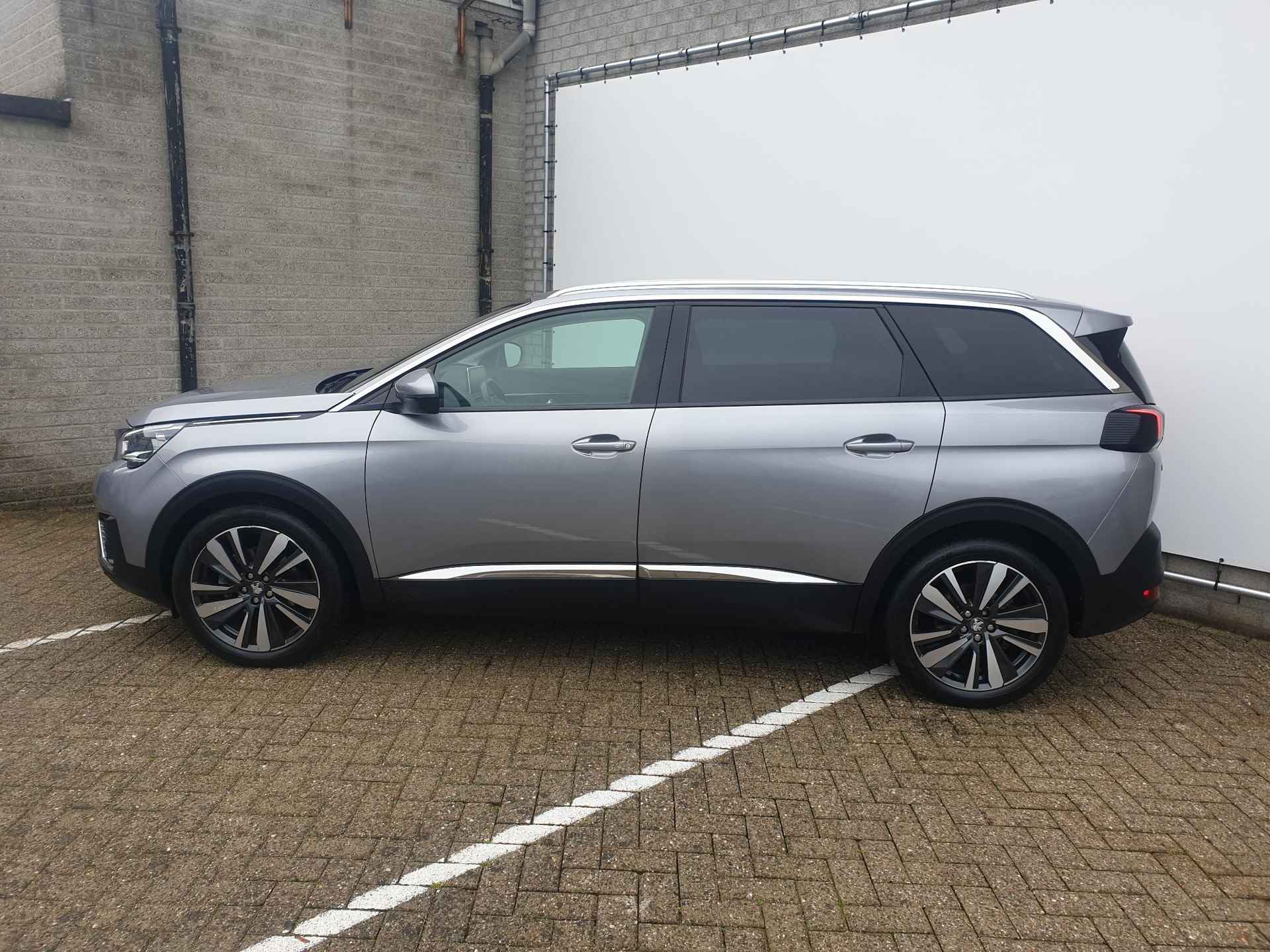 Peugeot 5008 1.2 PureTech Blue Lease Premium | Navigatie | Camera | Cruise Control - 2/45