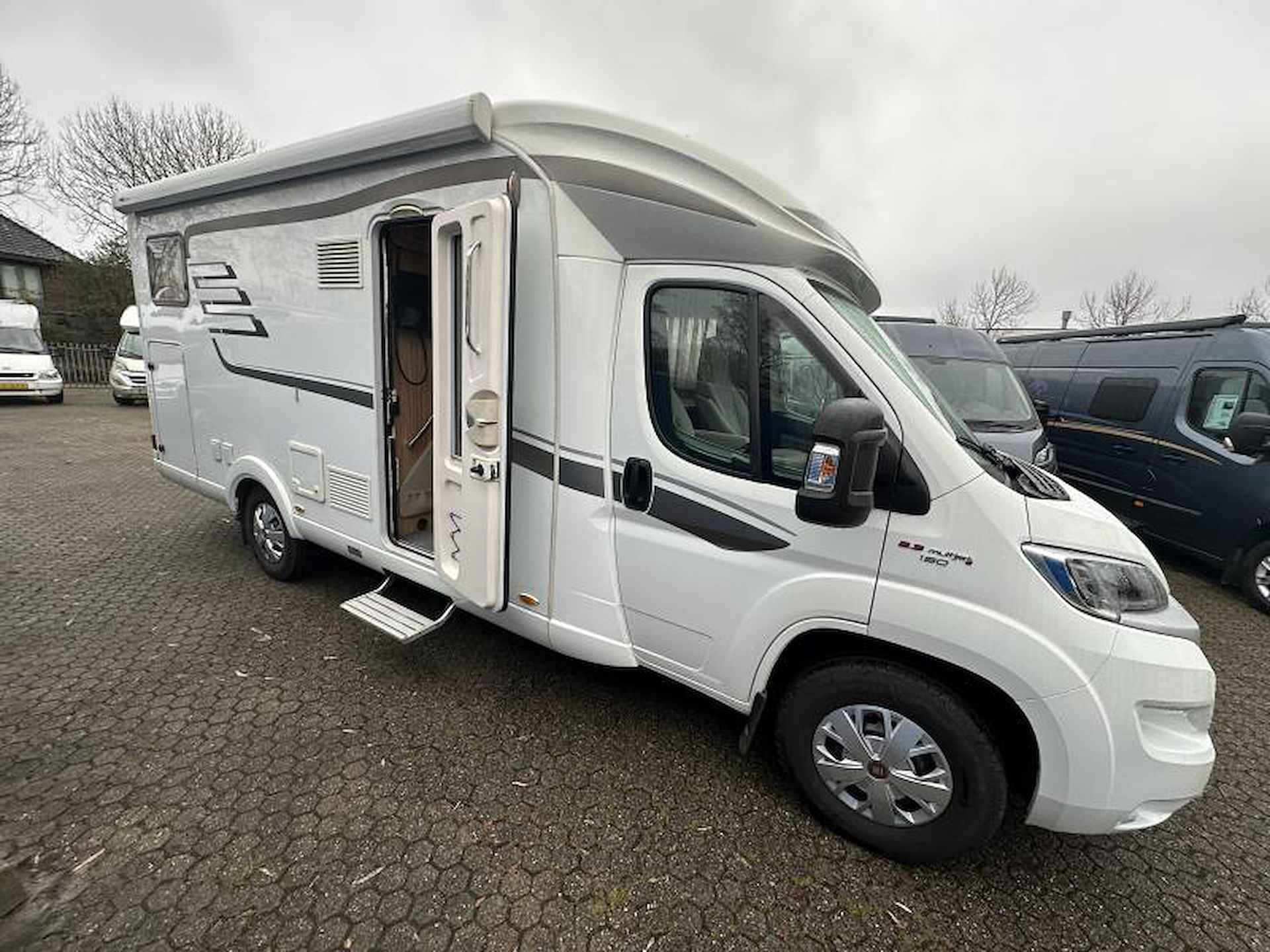 Hymer Tramp 578 GL  - 2 APARTE BEDDEN - 5/25