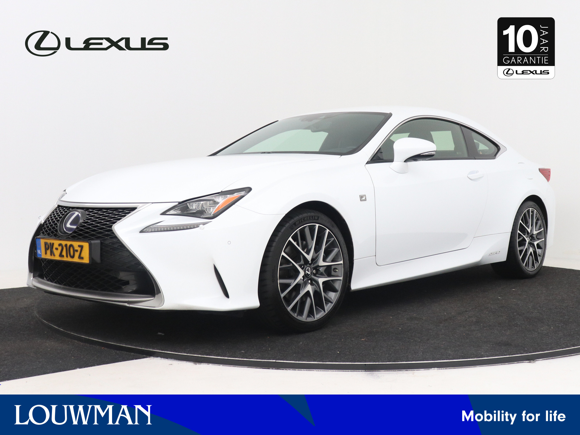 Lexus RC 300h F-Sport Line | Stoelverwarming en -ventilatie | Dodehoekdetectie | Adaptive Variable Suspension |