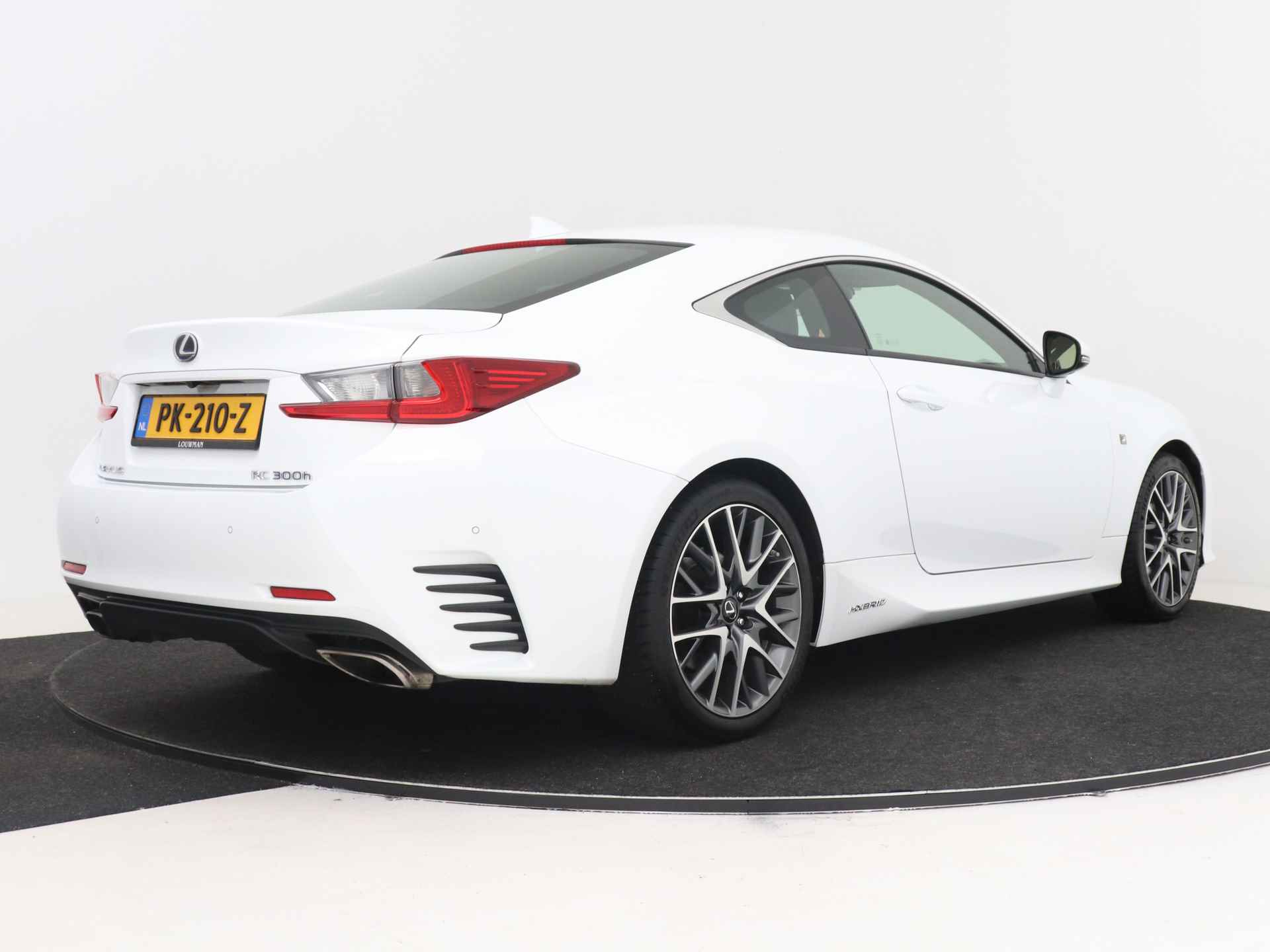 Lexus RC 300h F-Sport Line | Stoelverwarming en -ventilatie | Dodehoekdetectie | Adaptive Variable Suspension | - 3/52