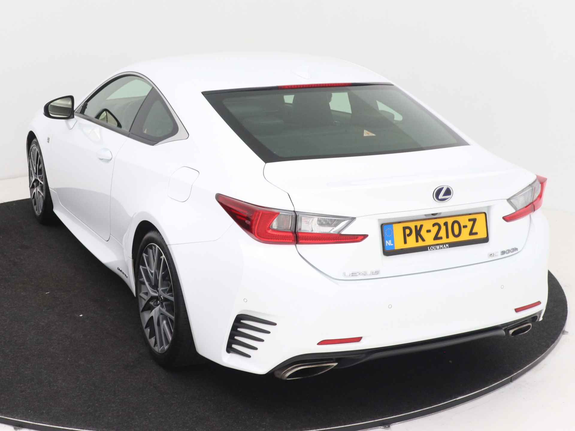 Lexus RC 300h F-Sport Line | Stoelverwarming en -ventilatie | Dodehoekdetectie | Adaptive Variable Suspension | - 16/52