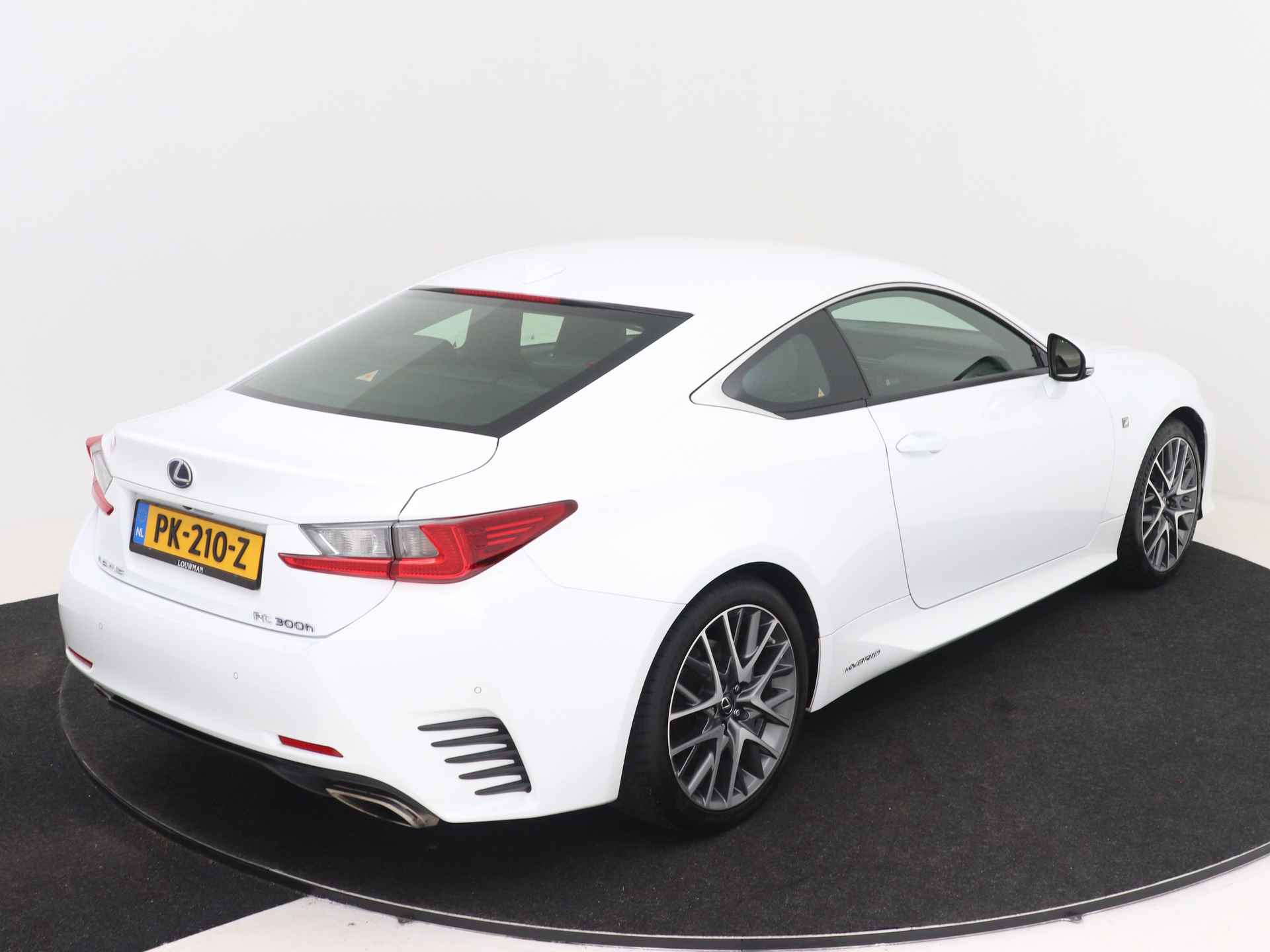 Lexus RC 300h F-Sport Line | Stoelverwarming en -ventilatie | Dodehoekdetectie | Adaptive Variable Suspension | - 17/52