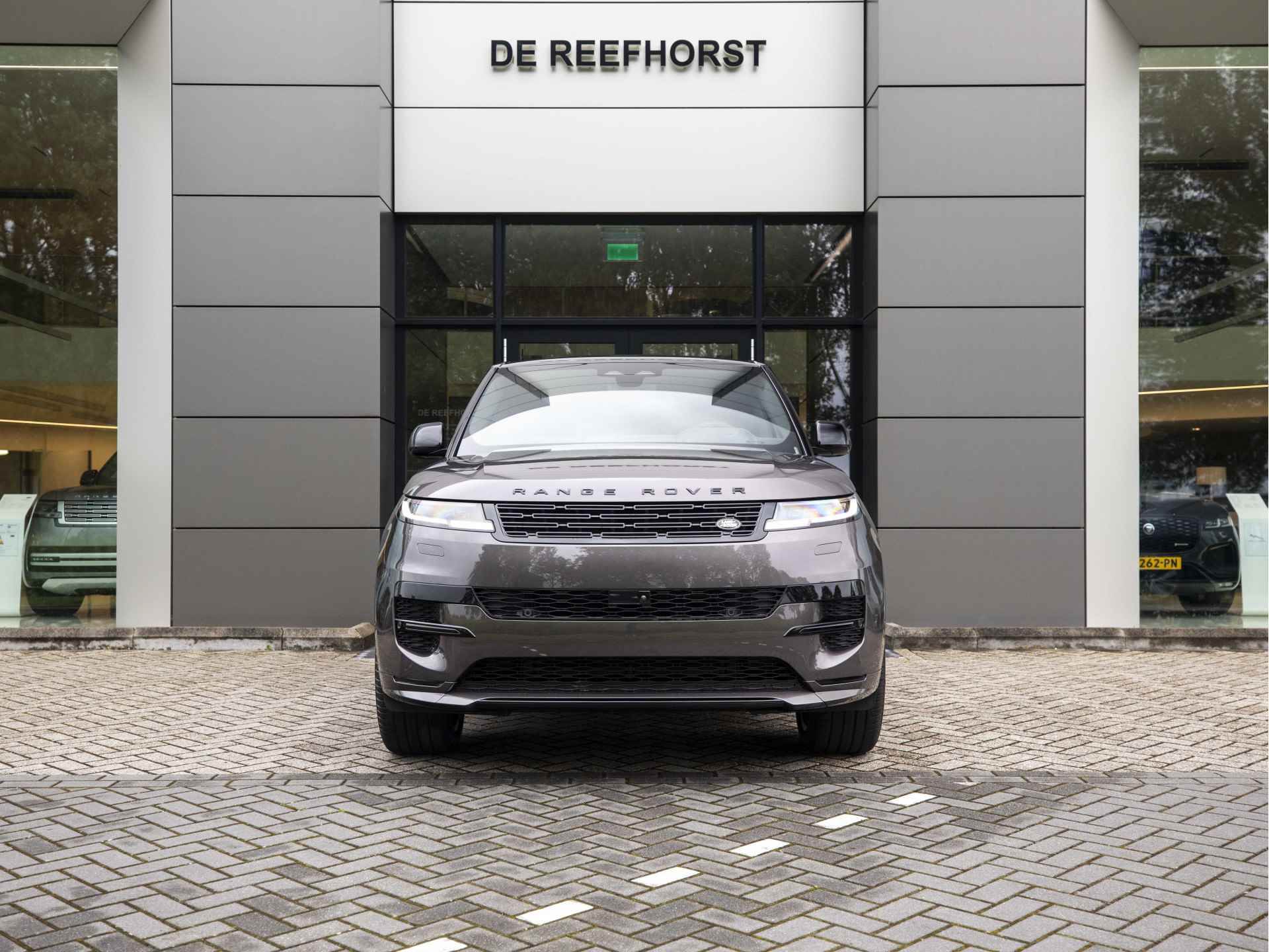 Land Rover Range Rover Sport 3.0 P460e Dynamic HSE PHEV | 4-WIEL BESTURING | 23'' Gloss Black | Panoramisch schuif-/kanteldak - 8/60