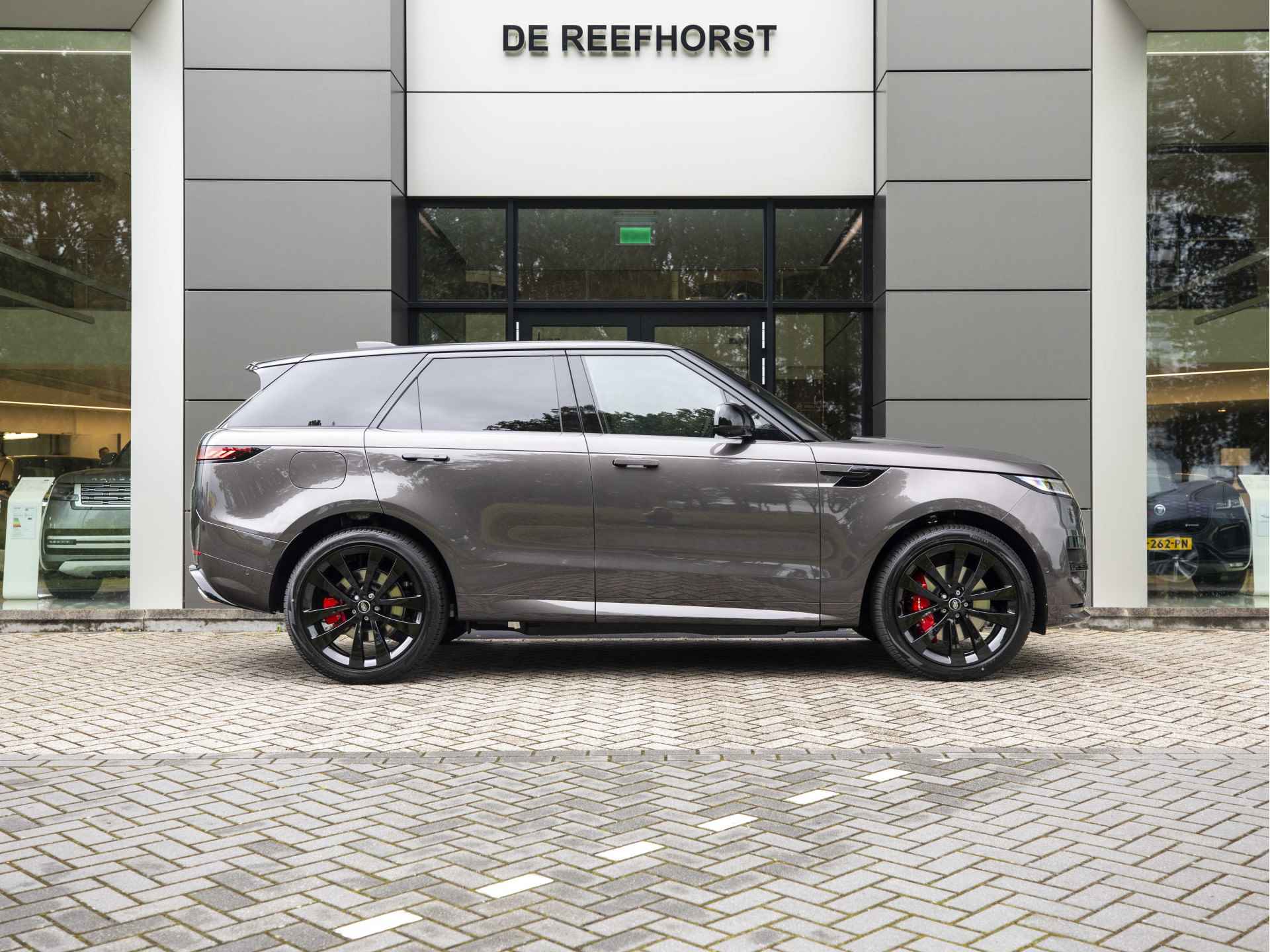 Land Rover Range Rover Sport 3.0 P460e Dynamic HSE PHEV | 4-WIEL BESTURING | 23'' Gloss Black | Panoramisch schuif-/kanteldak - 15/60