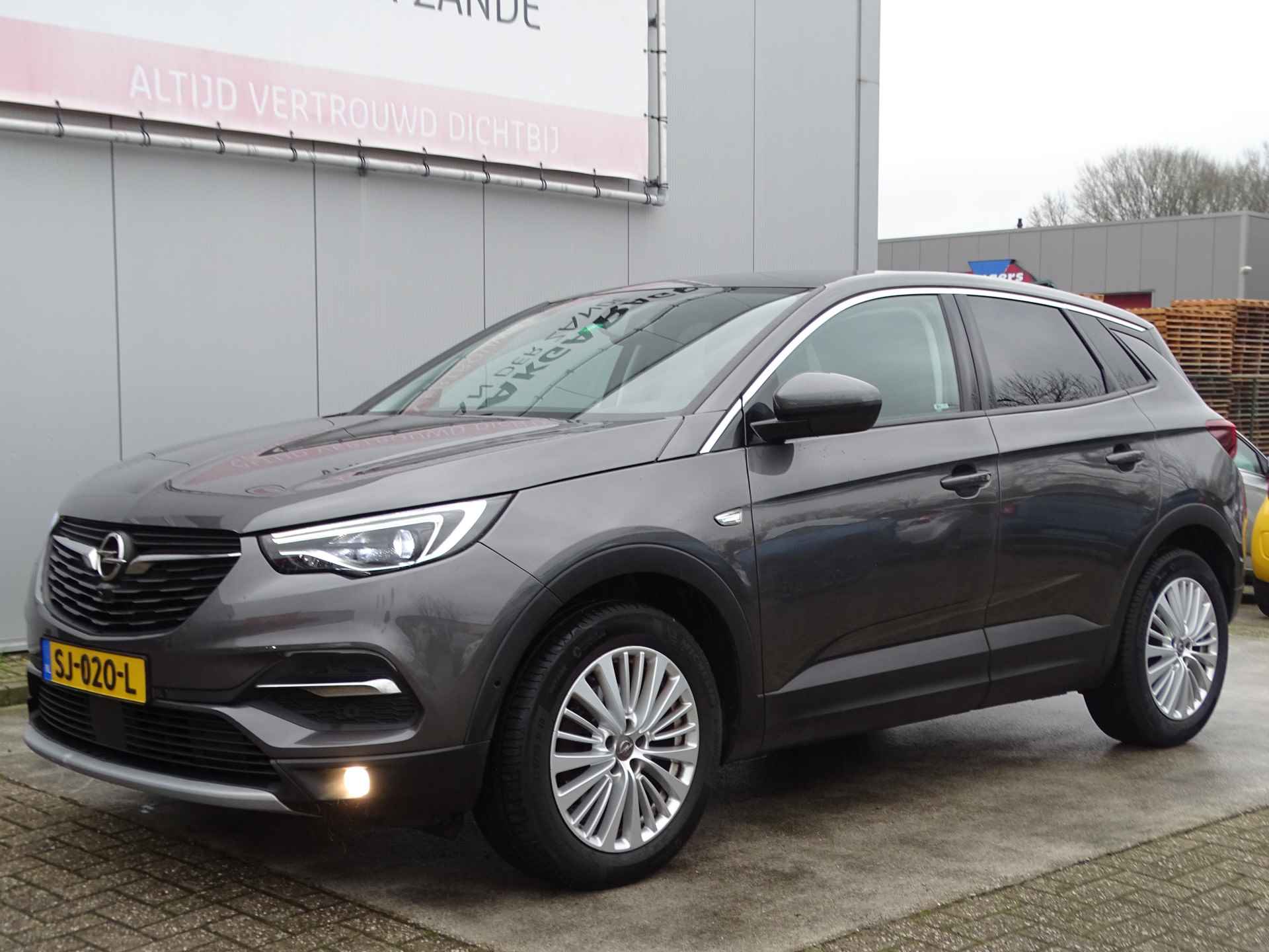 Opel Grandland X 1.2 Turbo Innovation, Cruise Control, Navi, Vol Leder, Compleet, NL/NAP! - 3/68