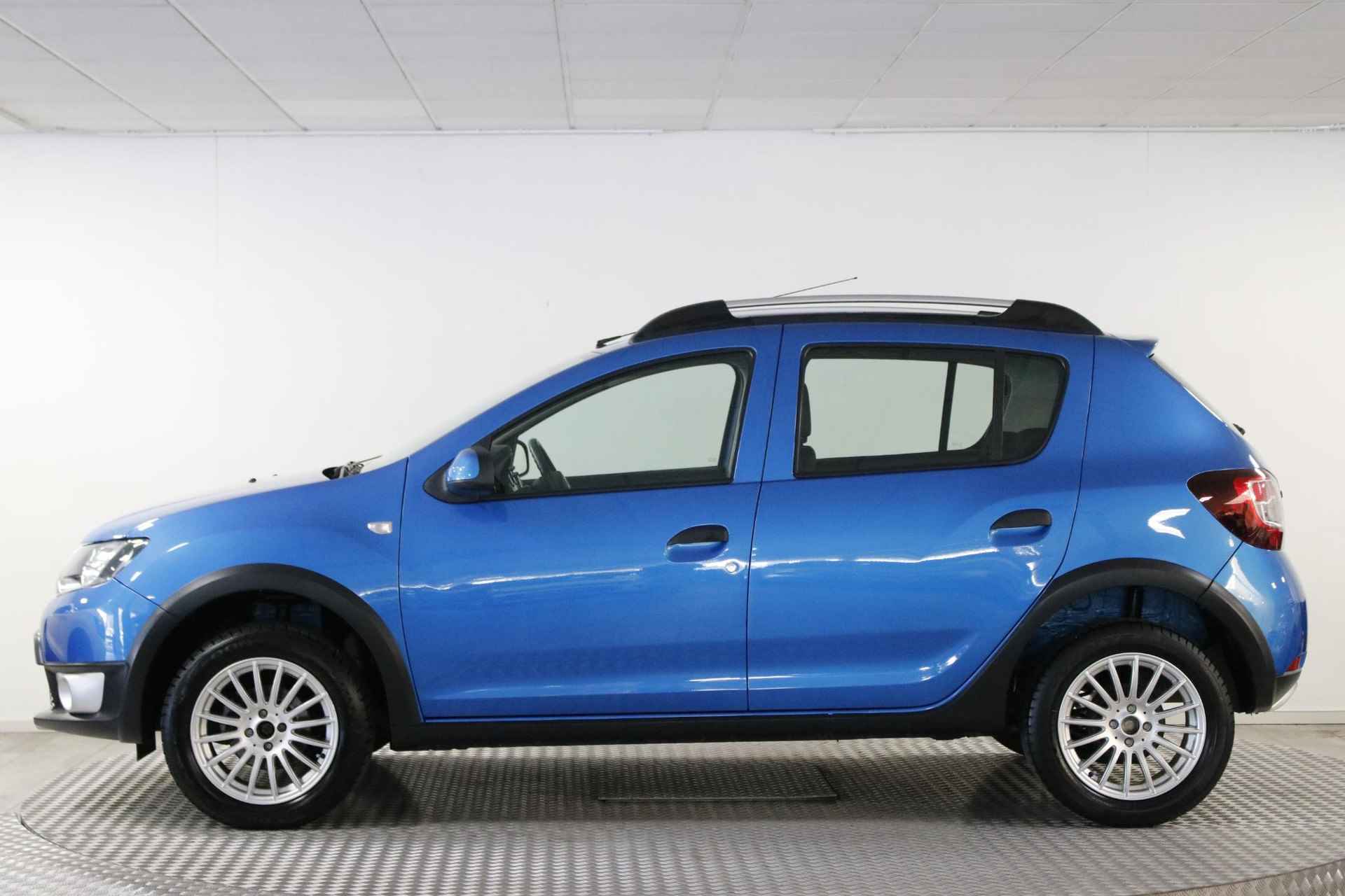 Dacia Sandero 0.9 TCe Stepway Lauréate Airco | Cruise | Navi | Bluetooth | Lichtmetaal. - 8/31