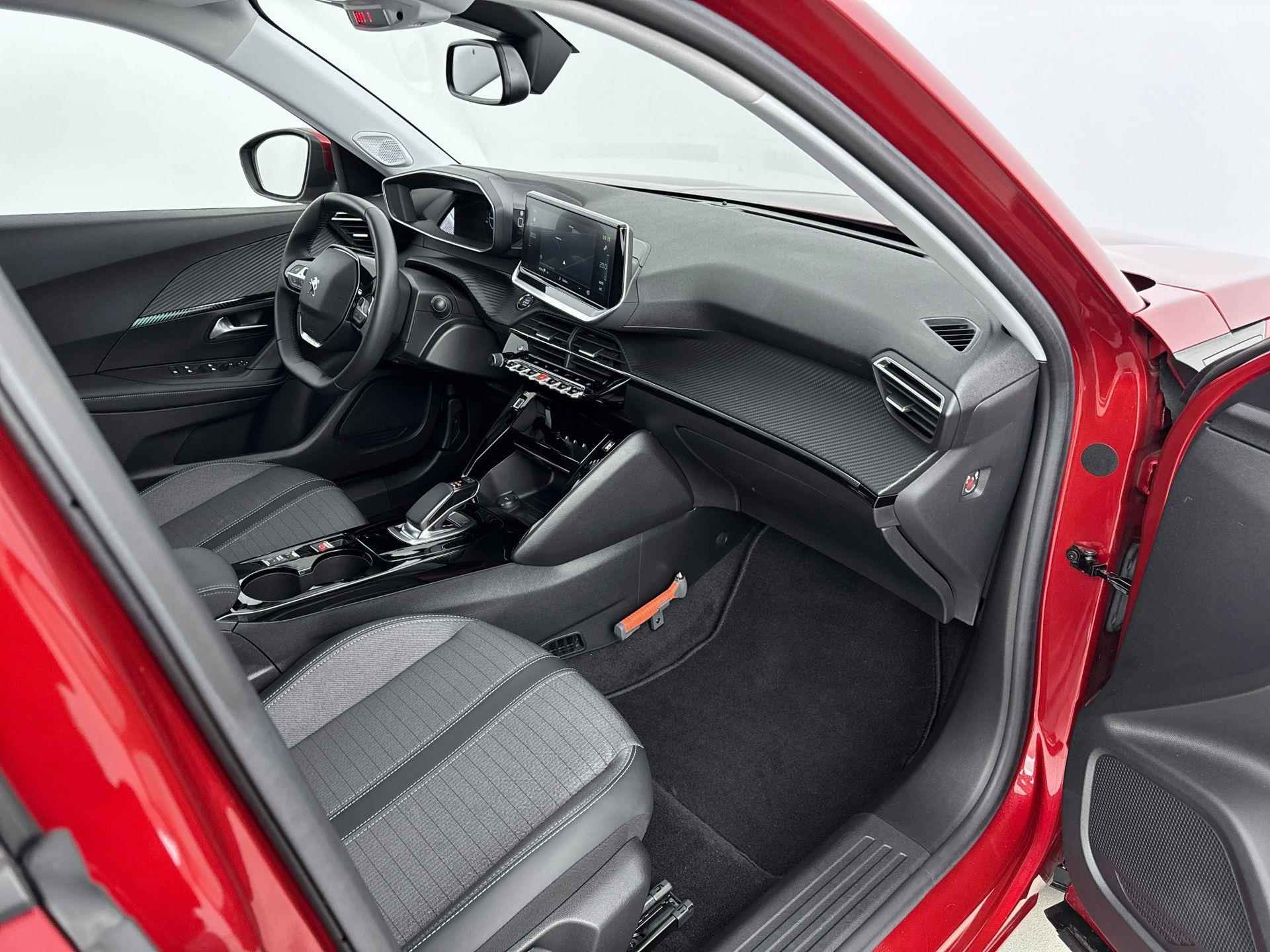 Peugeot e-2008 EV Allure 50 kWh | 3 Fase | Adaptive Cruise Control | Stoelverwarming | Camera | Navigatie - 6/39