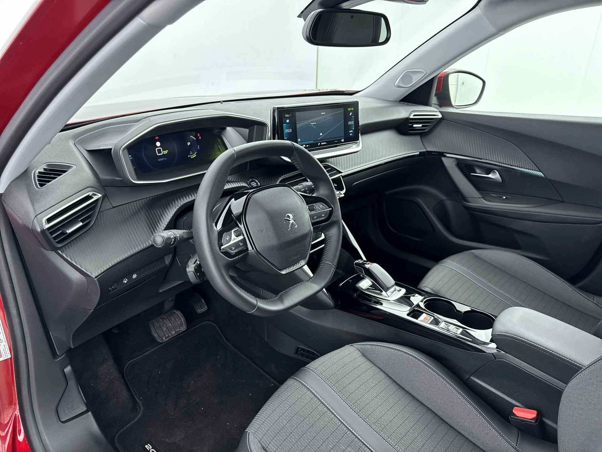 Peugeot e-2008 SUV  EV- Allure 50 kWh | 3 Fase | Adaptive Cruise Control | Stoelverwarming | Camera | Navigatie - 10/39