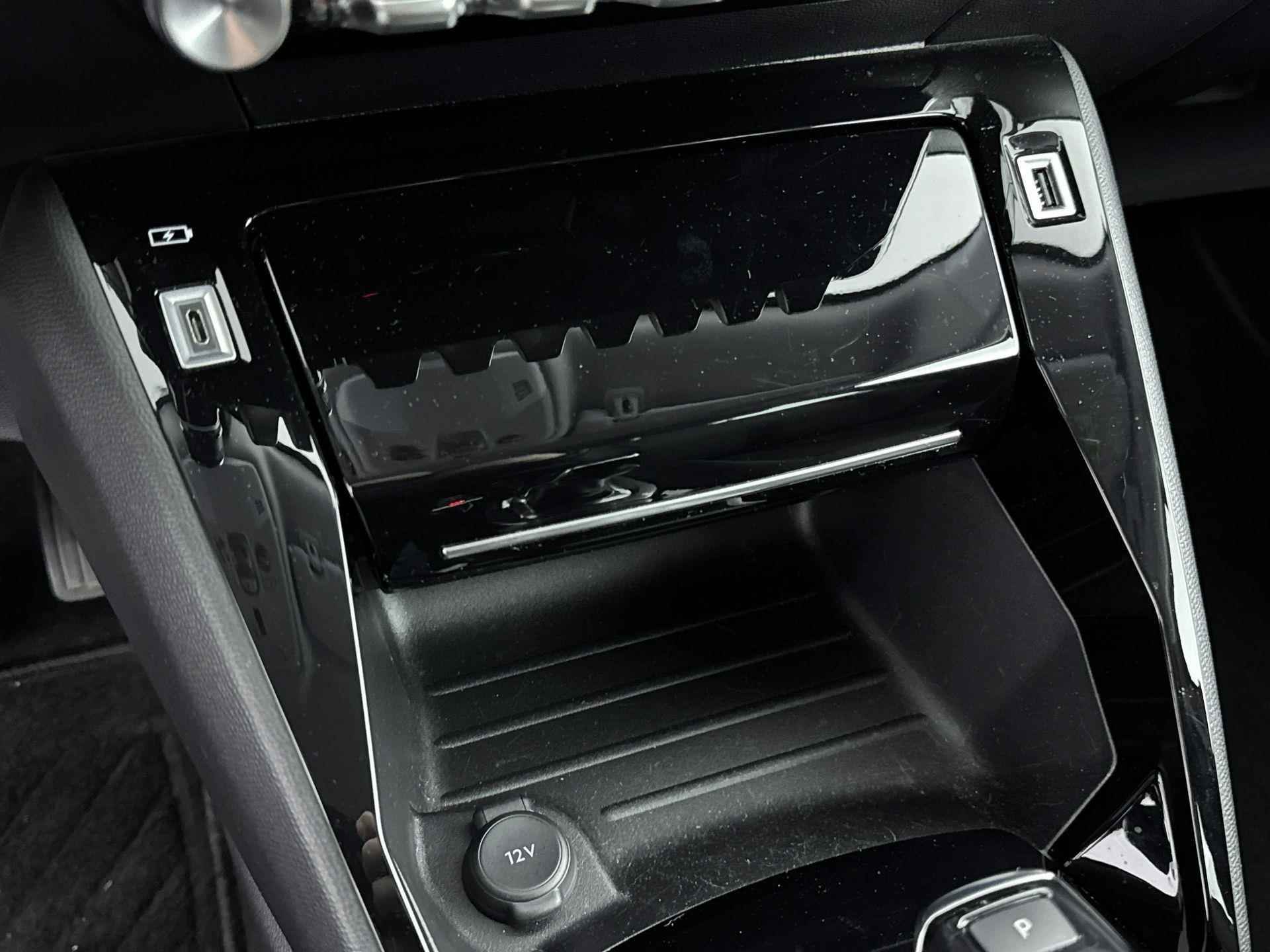 Peugeot e-2008 SUV  EV- Allure 50 kWh | 3 Fase | Adaptive Cruise Control | Stoelverwarming | Camera | Navigatie - 22/39