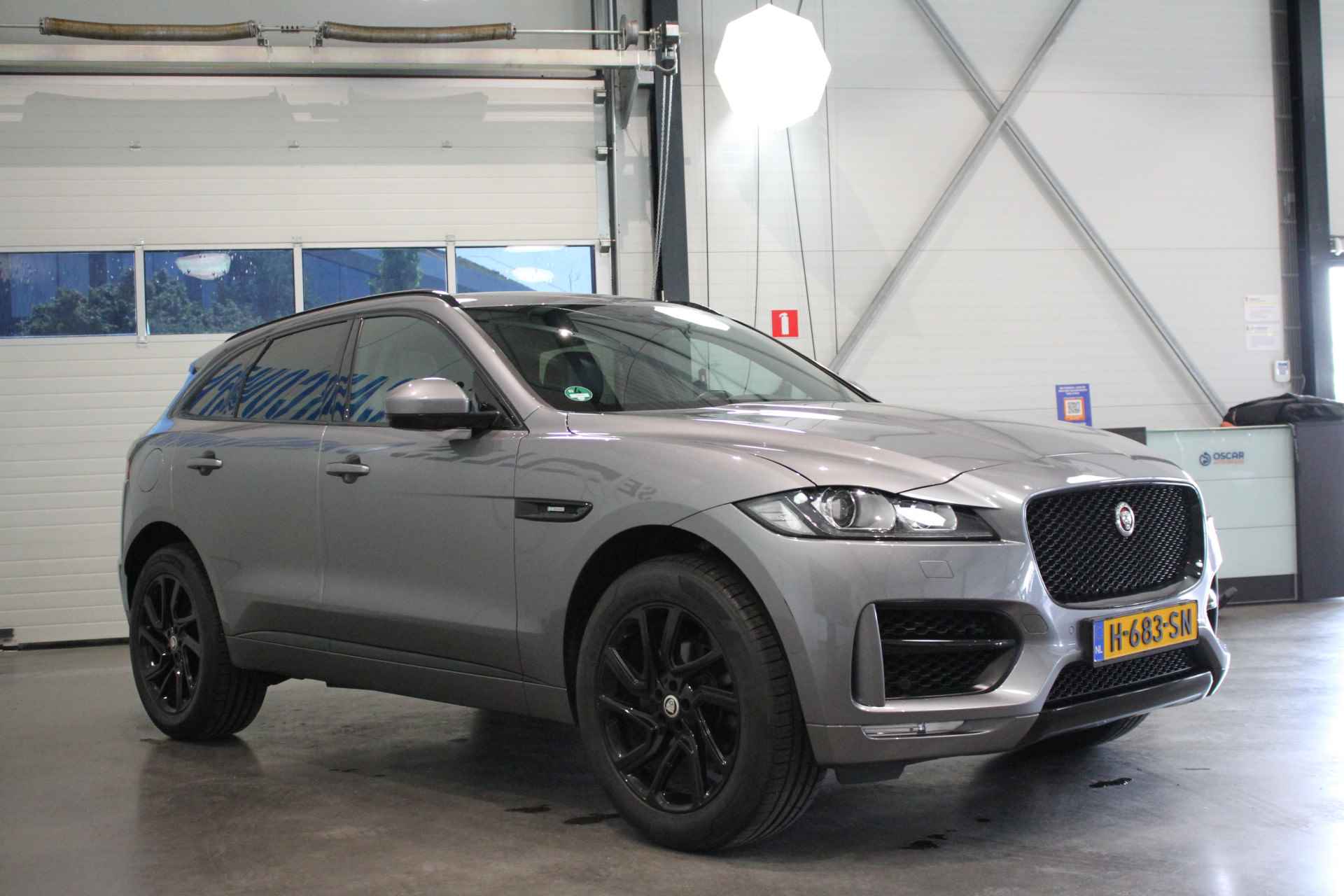 Jaguar F-Pace 2.0t AWD Premium Sport Edition | Navigatie | Achteruitrijcamera | Lm velgen | Leder | Panoramadak | Automaat | - 6/25