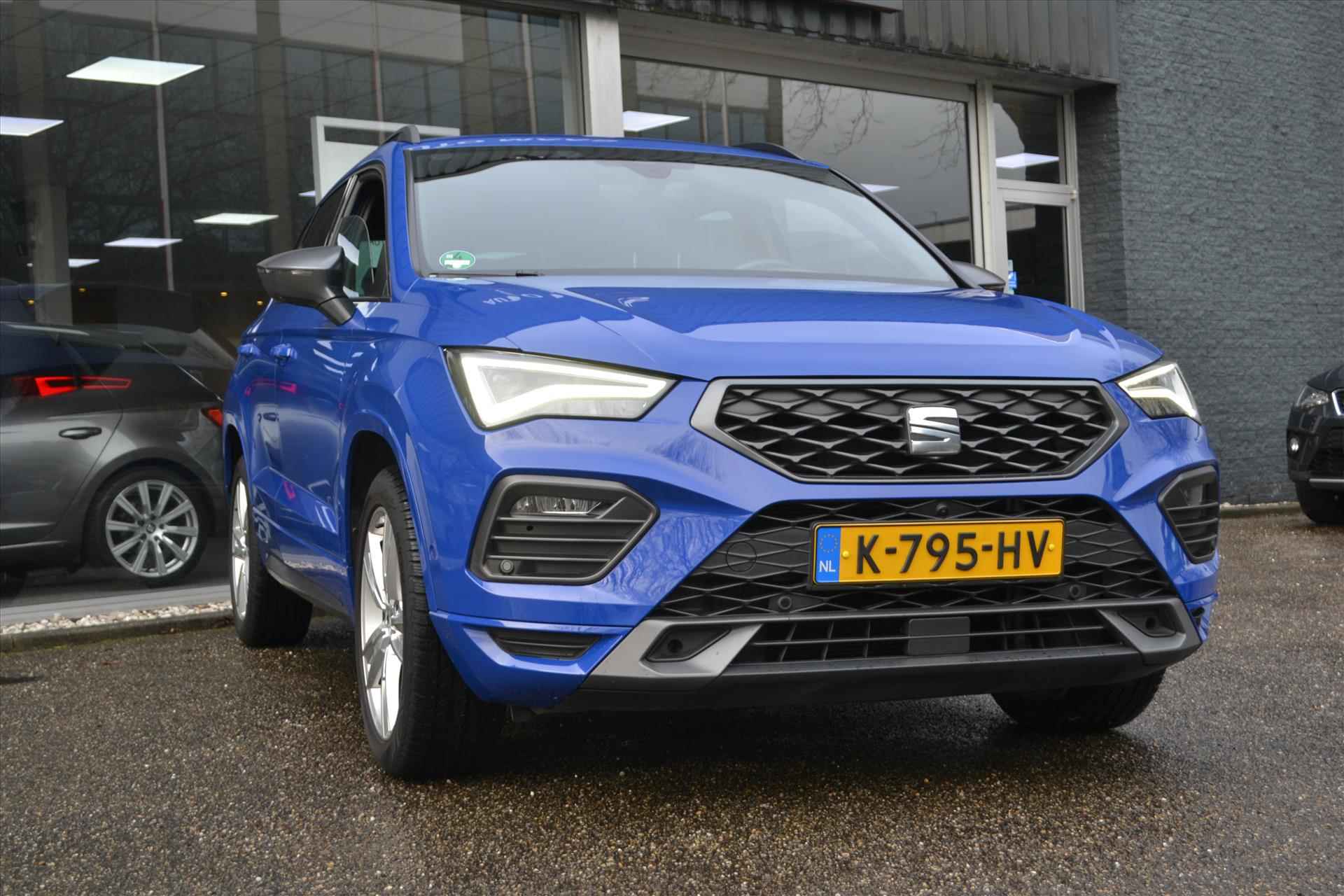 SEAT Ateca 1.5 EcoTSI FR Business Intense/ wegkl Trekhaak/ 18 inch/ All season banden - 6/26