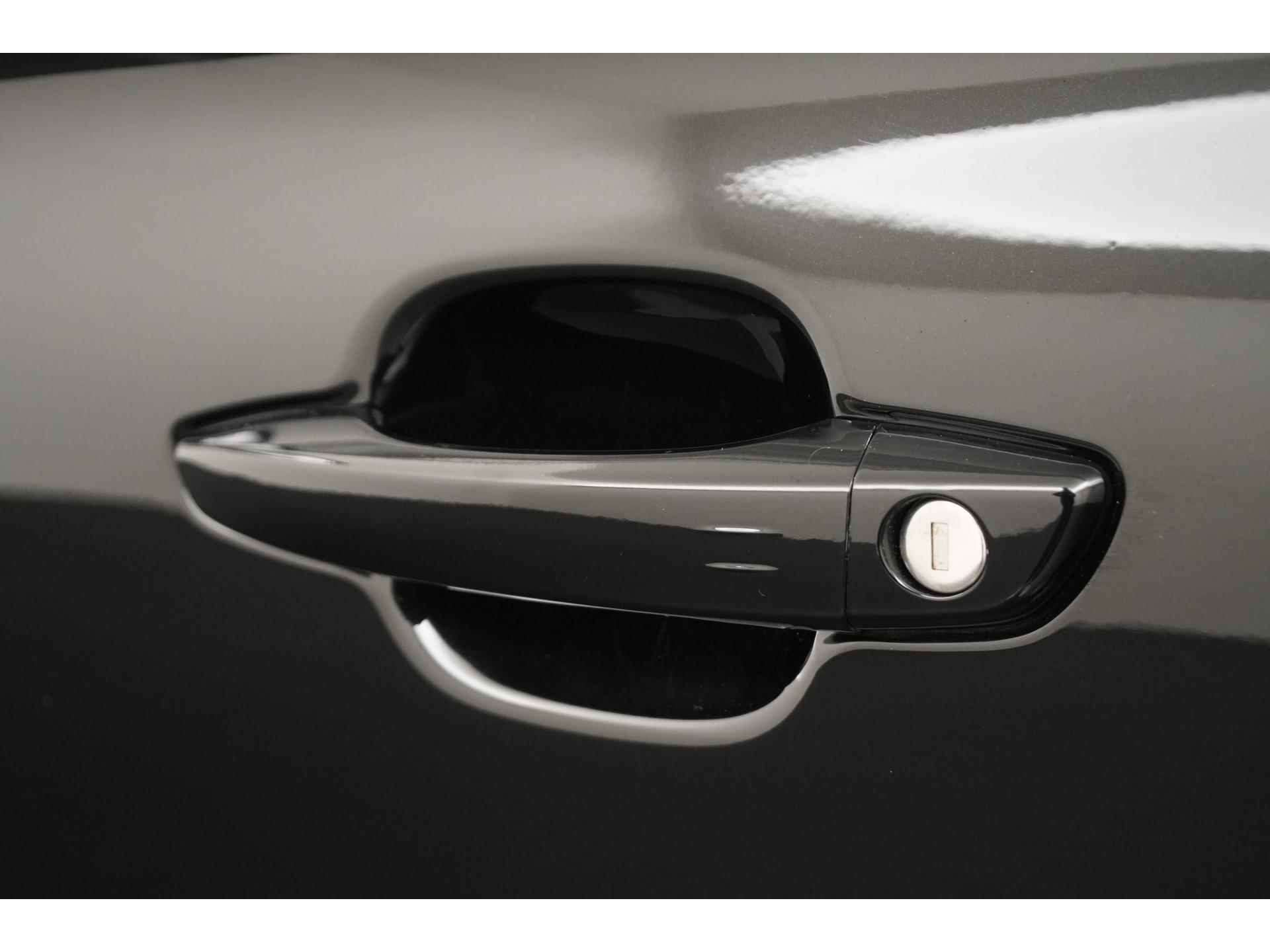 Opel Crossland 1.2 Turbo 130pk Elegance Color Ed. | LED | Camera | Carplay | Winter pakket |  Zondag Open! - 37/38