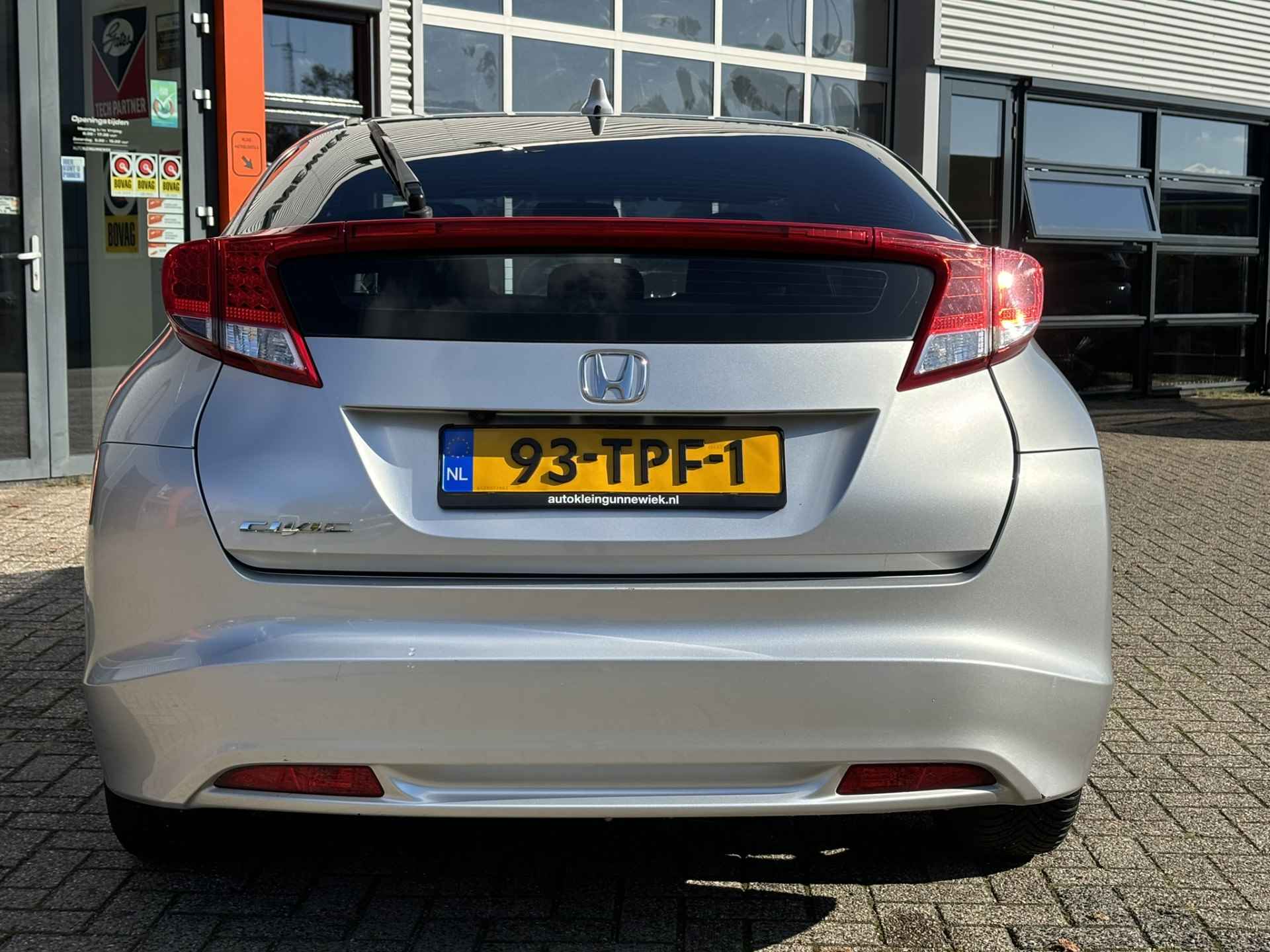 Honda Civic 1.8 Comfort / Airco / Camera / Allseason banden / - 13/28