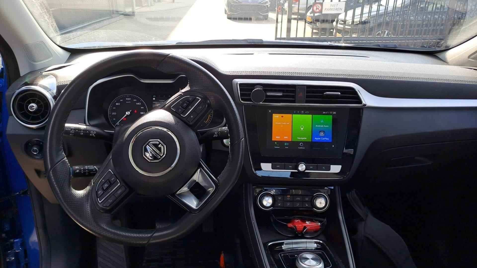 MG ZS EV Luxury 45 kWh | Leder | Navi | Panoramadak | Camera | Apple CarPlay | Adaptive Cruise Control | - 8/13