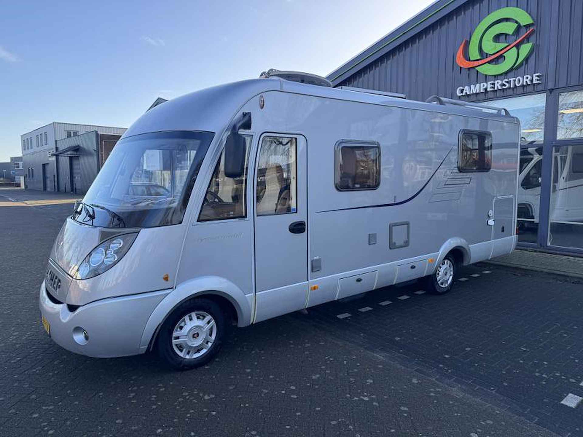 Hymer B698 CL Queensbed - 4/25