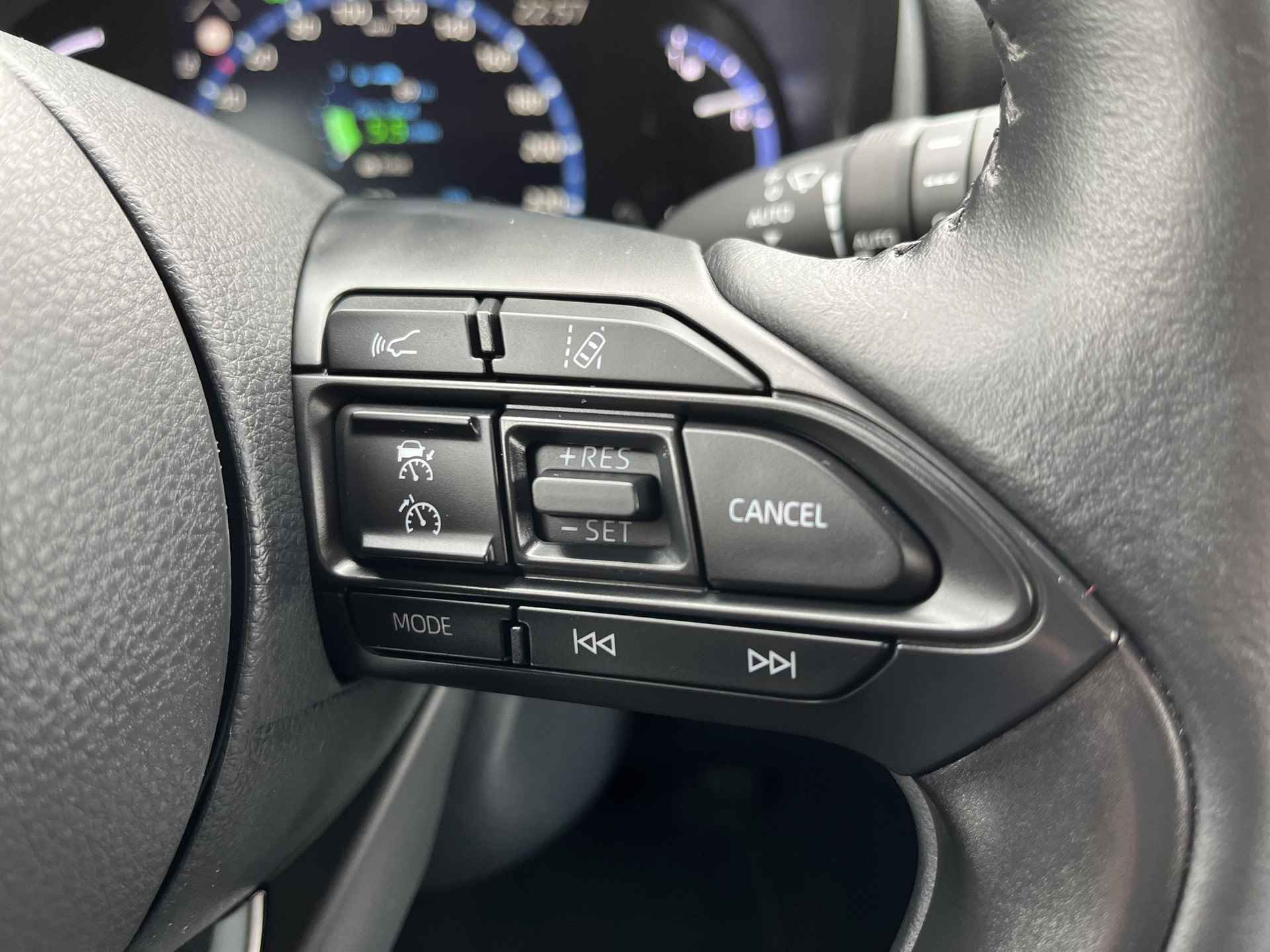 Toyota Yaris Cross 1.5 Hybrid Executive | Navigatie | Apple CarPlay/Android auto | Achteruitrijcamera | Elektrische achterklep - 28/33
