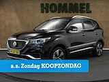 MG ZS EV Luxury 45 kWh -ORIGINEEL NEDERLANDSE AUTO - 2000 EURO SUBSIDIE MOGELIJK - PARKEERSENSOREN ACHTER - 17 INCH LICHT METALEN VELGEN - PANORAMADAK - LEDEREN BEKLEDING - DODEHOEK DETECTIE - ACHTERUITRIJCAMERA - AIRCO - KEYLESS ENTRY/ START