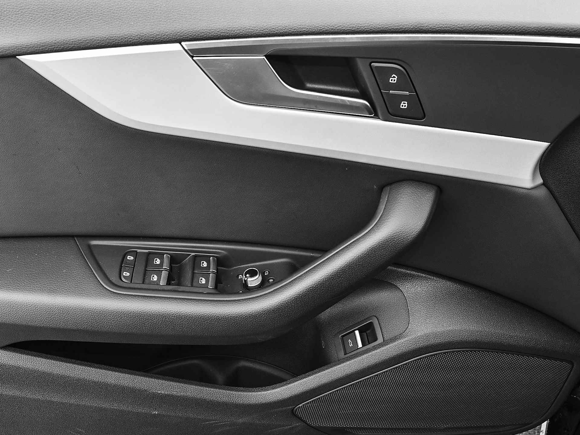 Audi A5 Sportback 35 Tfsi 150PK S-Tronic Advanced Edition | Cruise Control | P-Sensoren | Elek. Trekhaak | Elek. Achterklep | Matrix Led | 19'' Inch | Garantie t/m 24-04-2028 of 100.000km - 31/43