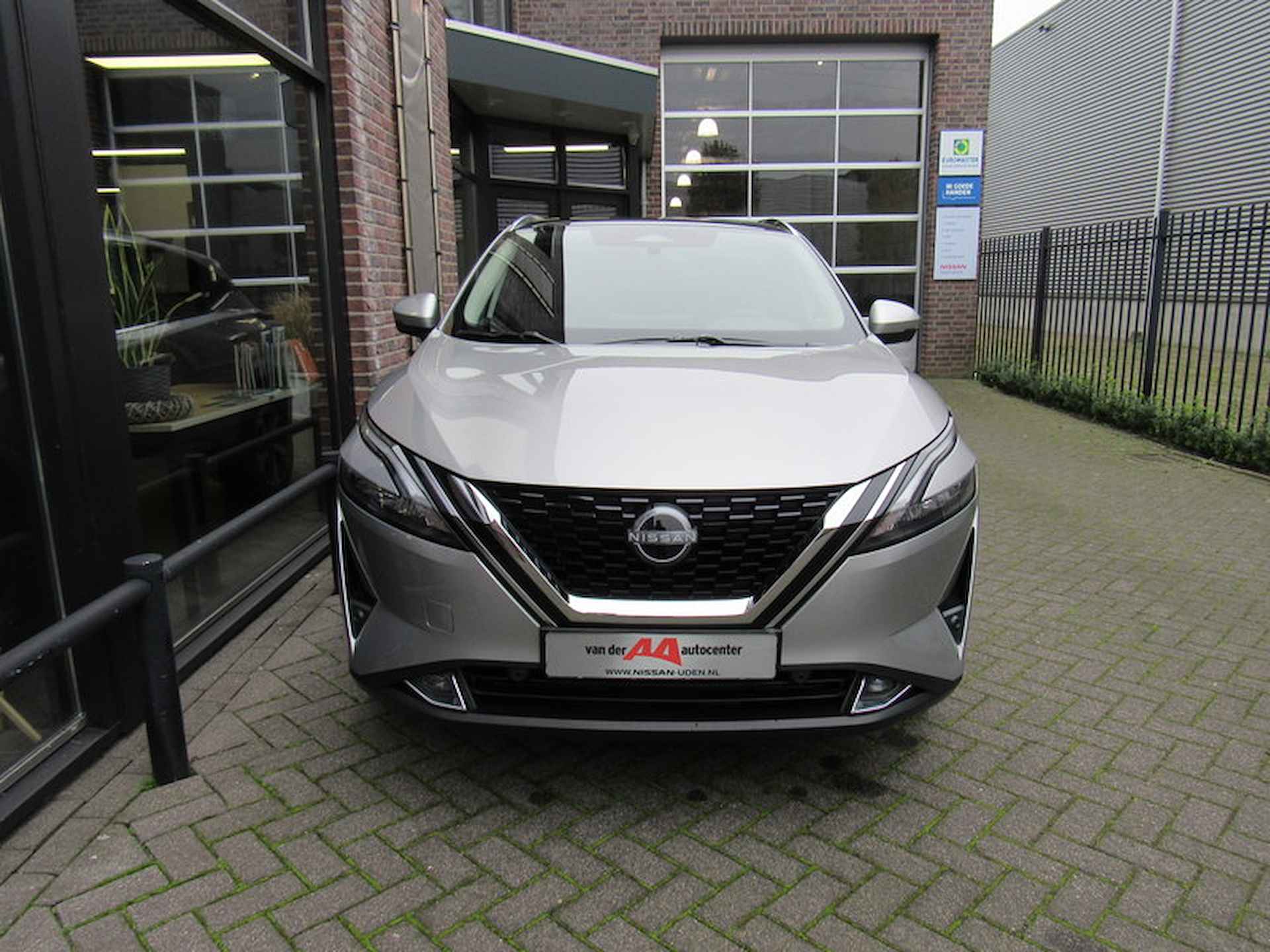 Nissan Qashqai 1.3 Mild-Hybrid 158pk Xtronic N-Connecta met panoramadak/ Cold pack /1.800 kg trekgewicht - 6/32