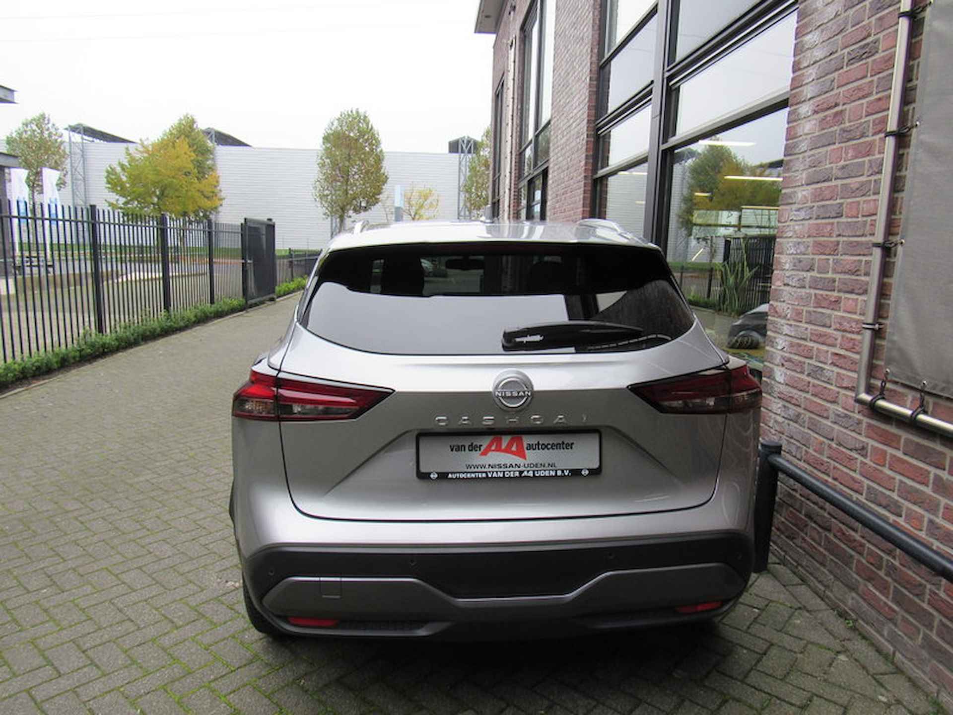 Nissan Qashqai 1.3 Mild-Hybrid 158pk Xtronic N-Connecta met panoramadak/ Cold pack /1.800 kg trekgewicht - 8/32