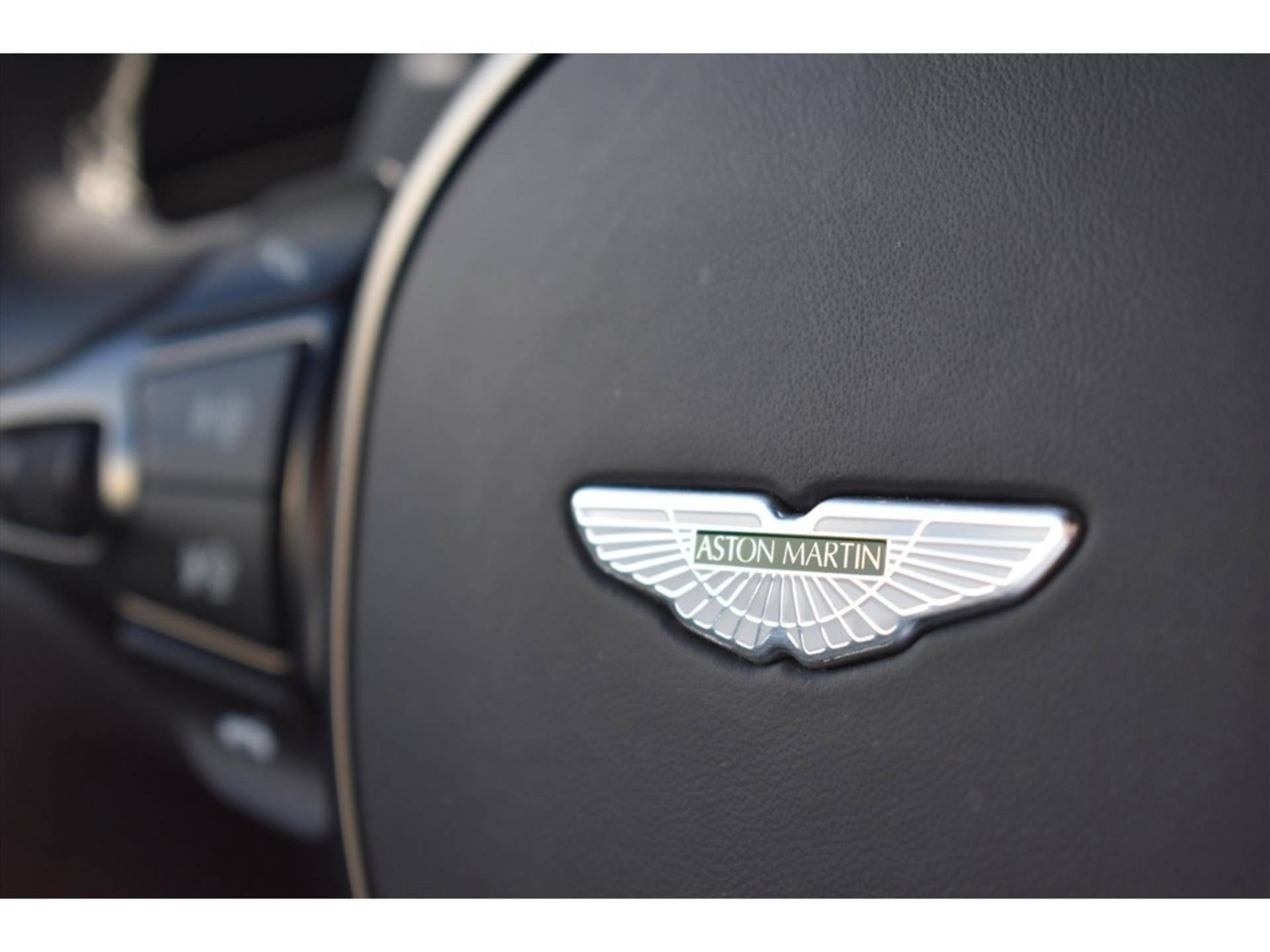 Aston Martin DBS 5.2 V12 725pk Superleggera | Premium Audio | Sport Plus stoelen - 50/61