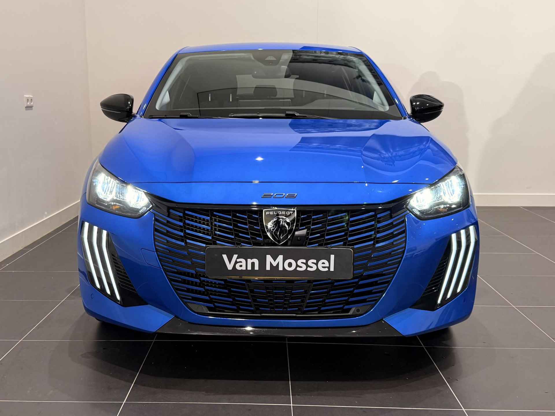 Peugeot 208 1.2 PureTech 100 Allure | | VAN MOSSEL VOORRAADVOORDEEL | | Navigatie | LED | NW Model | Privé Lease vanaf €349,- - 2/25