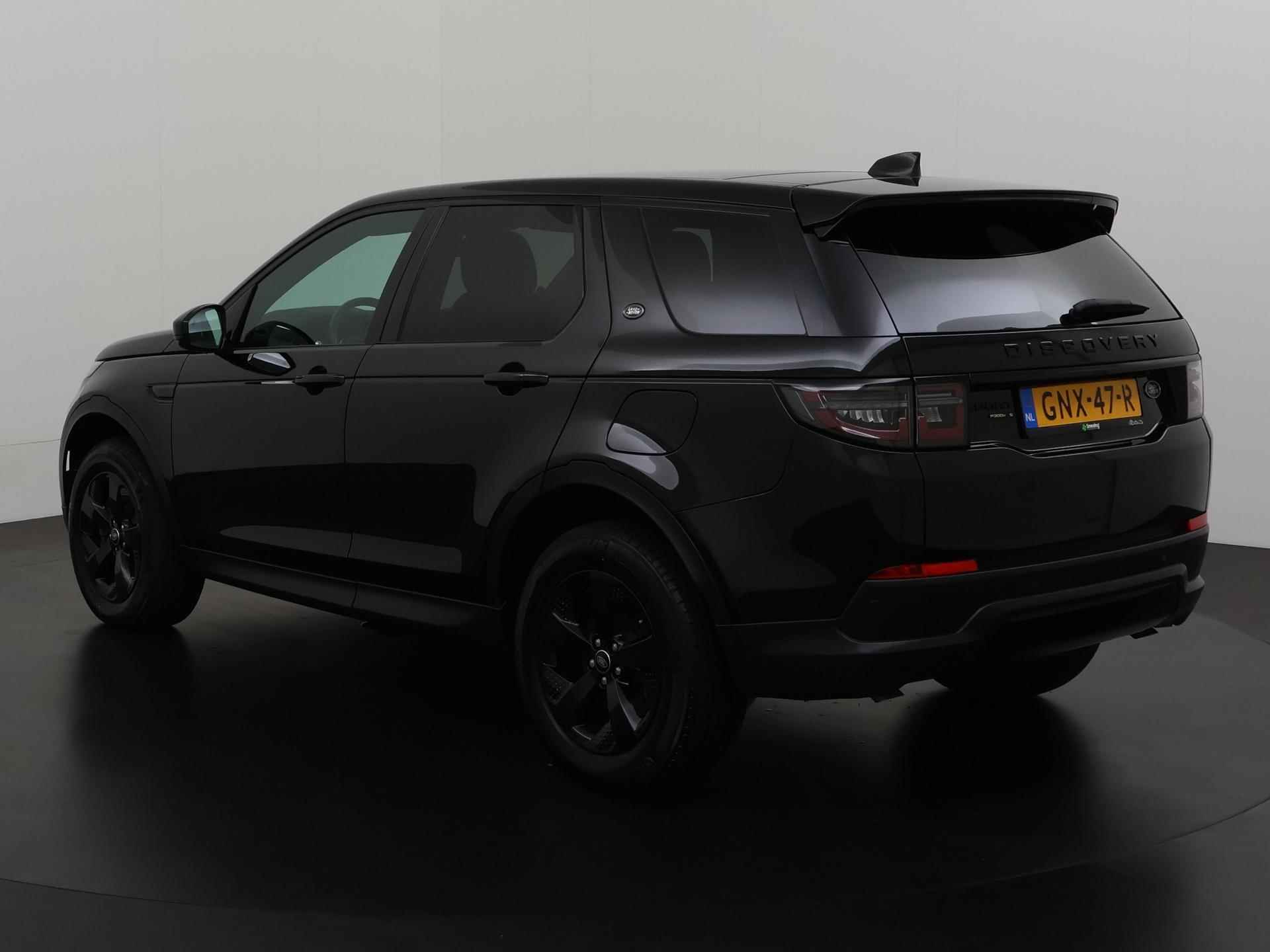 Land Rover Discovery Sport P300e PHEV AWD Black Edition | Panoramadak | Leder | Camera | Navi Pro | Verw. Stuur | Zondag Open! - 6/44