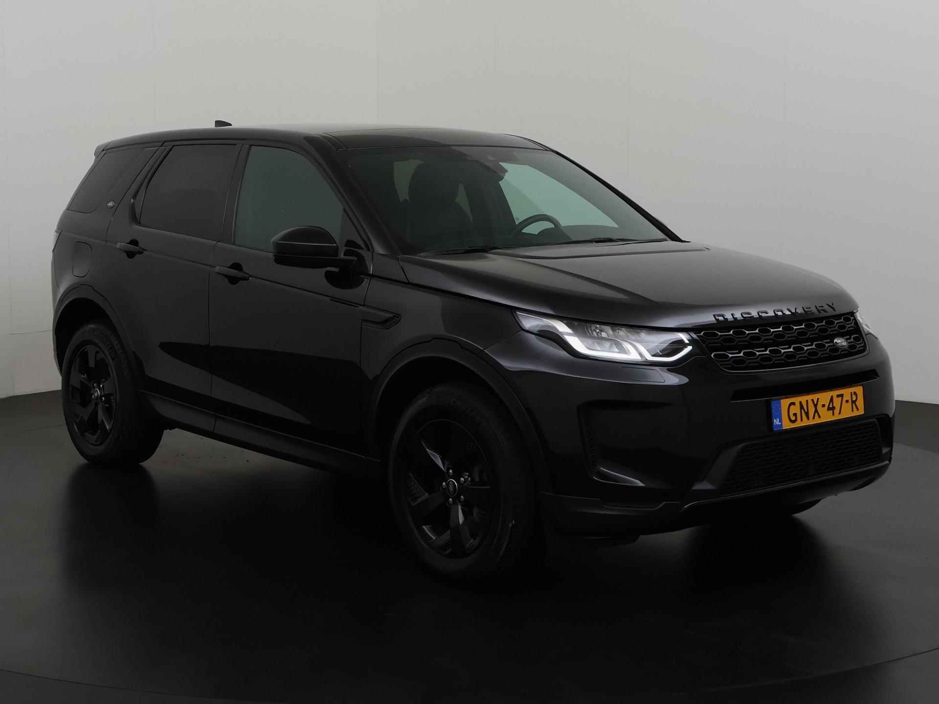 Land Rover Discovery Sport P300e PHEV AWD Black Edition | Panoramadak | Leder | Camera | Navi Pro | Verw. Stuur | Zondag Open! - 30/44