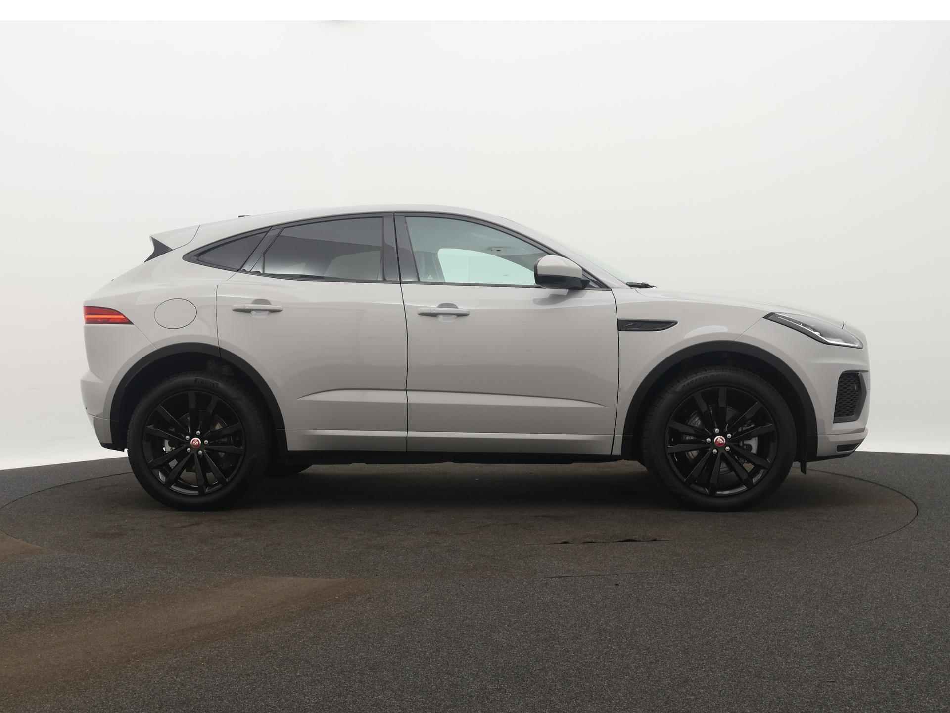 Jaguar E-PACE P300e AWD R-Dynamic HSE - 5/55