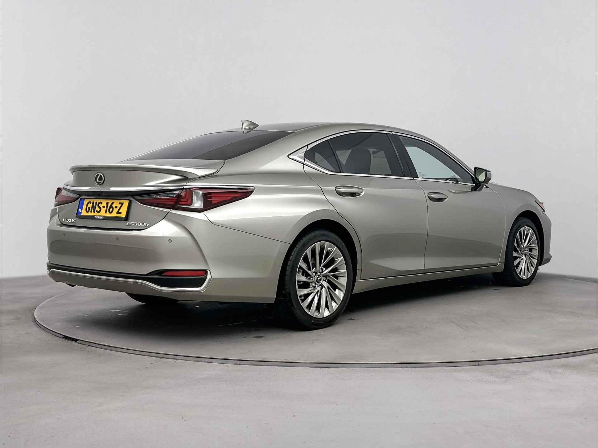 Lexus ES 300h President Line | Demonstratie auto | Direct Leverbaar | Mark Levinson | - 3/41