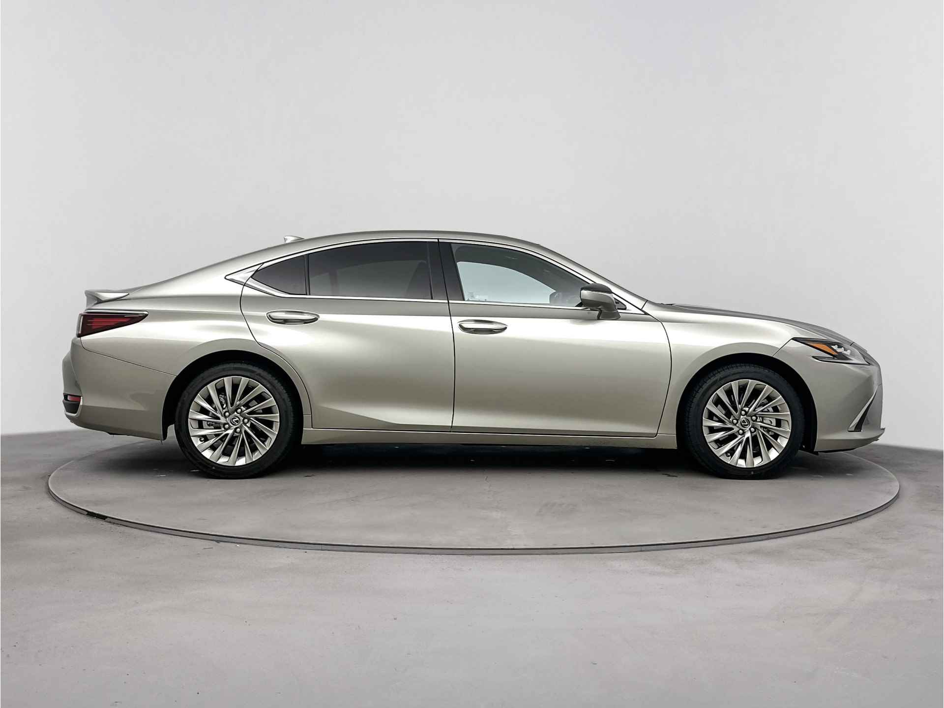 Lexus ES 300h President Line | Demonstratie auto | Direct Leverbaar | Mark Levinson | - 15/41