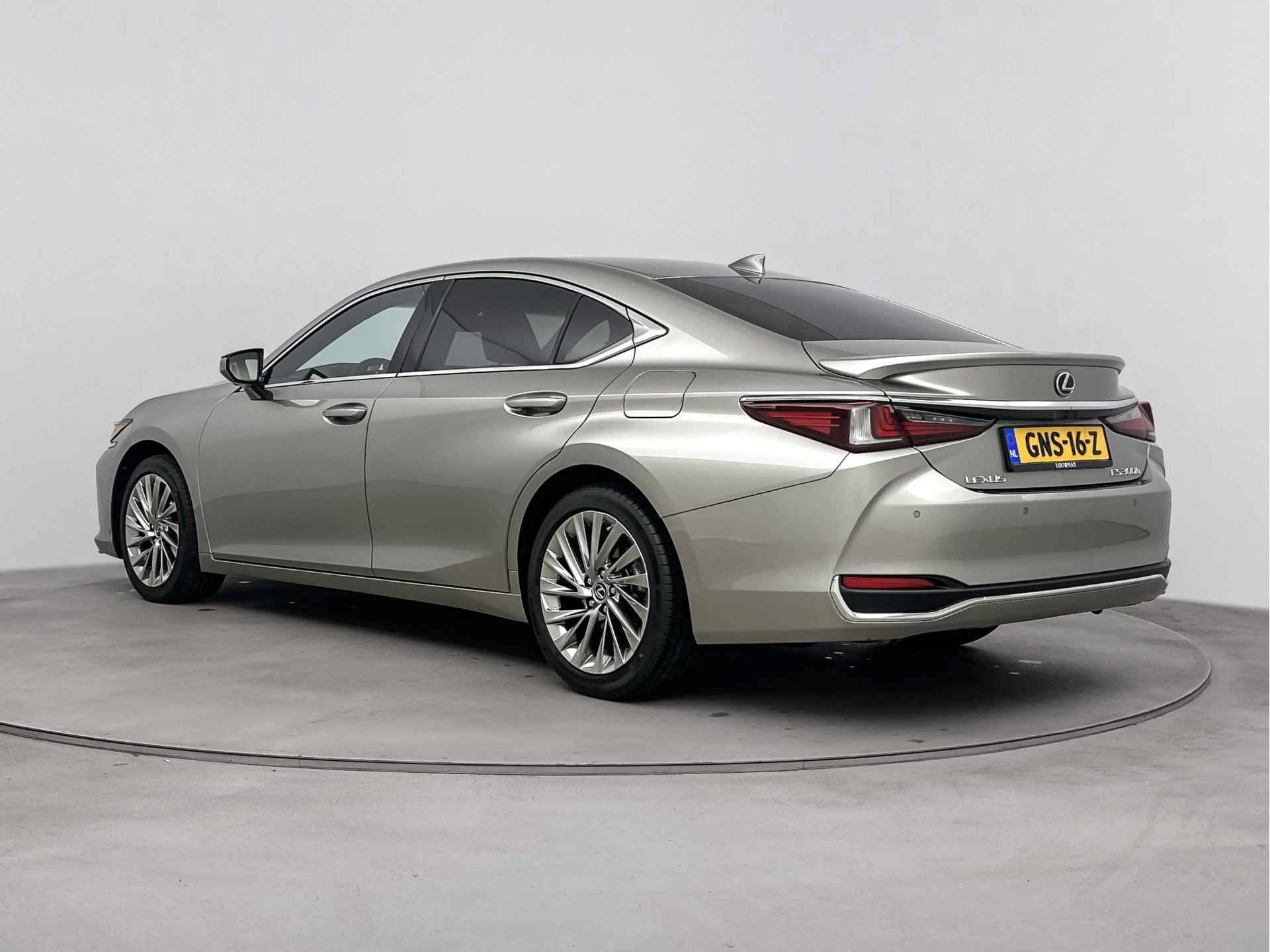 Lexus ES 300h President Line | Demonstratie auto | Direct Leverbaar | Mark Levinson | - 16/41