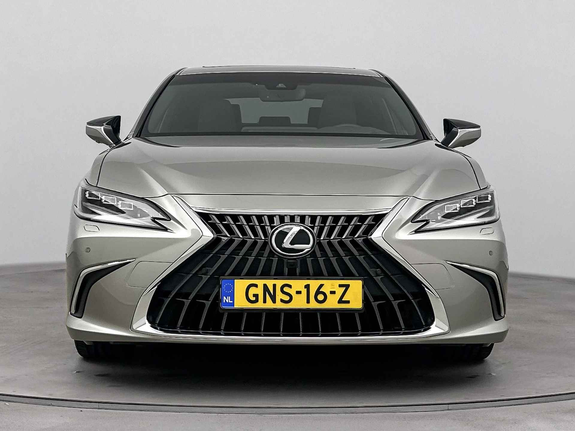 Lexus ES 300h President Line | Demonstratie auto | Direct Leverbaar | Mark Levinson | - 30/41