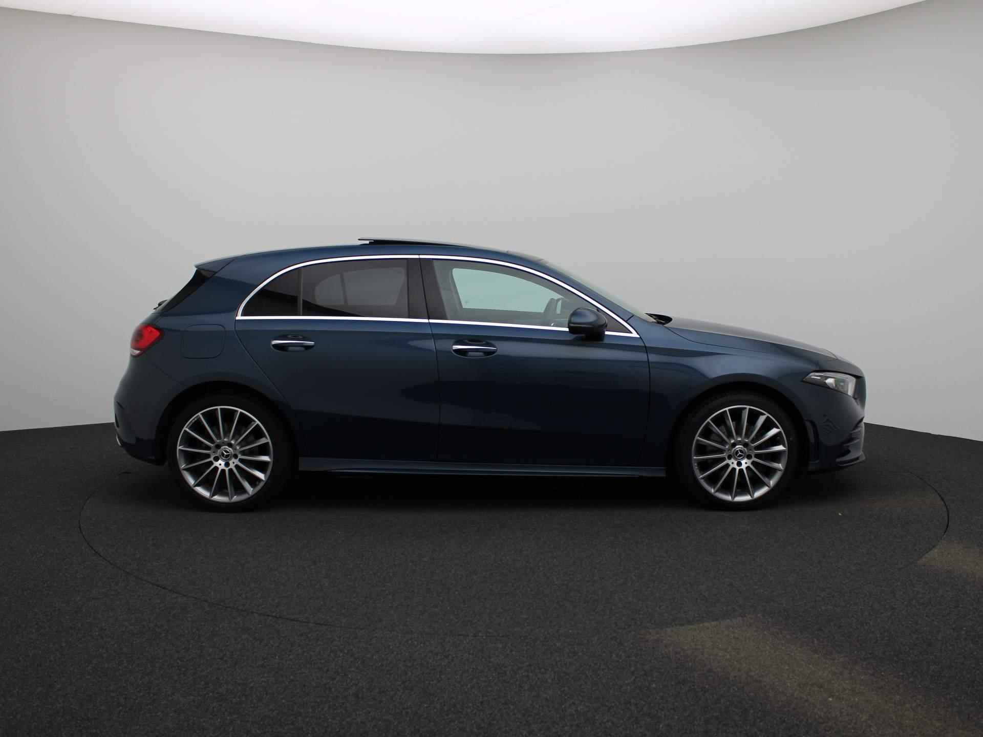 Mercedes-Benz A-klasse 250 e Business Solution AMG Limited | AMG-styling | Automaat | Panorama dak | Sfeer verlichting  | Half-Leder | Navigatie | Climate control | Parkeer sensoren | LMV | LED | Schuifdak | Camera | - 6/41