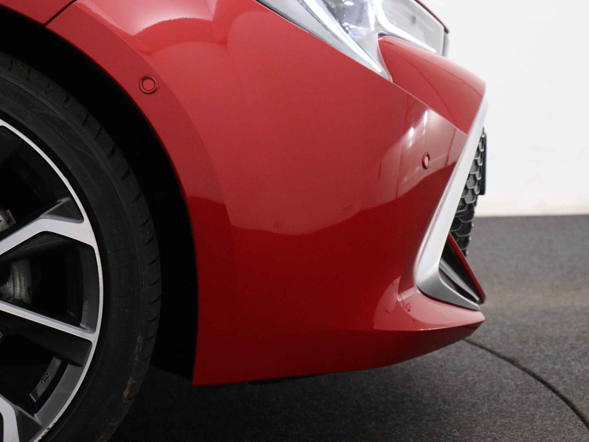 Toyota Corolla 1.8 Hybrid Executive | Navigatie | Parkeerhulp | Stoelverwarming | - 43/45