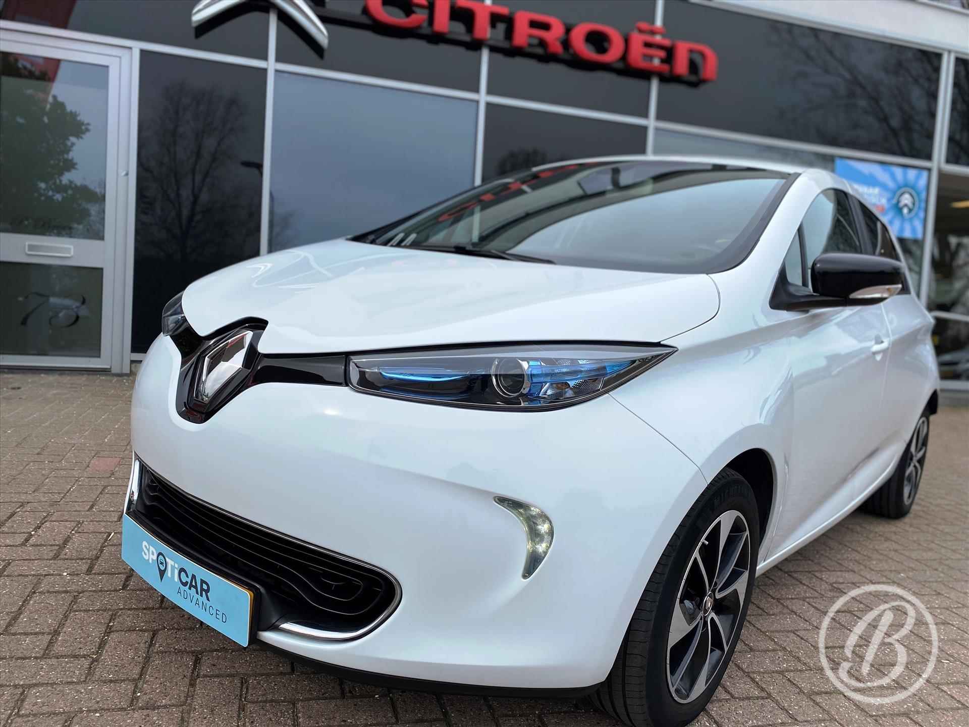 Renault Zoe R90 92pk Intens 41kWh inclusief KOOPACCU | camera, parkeersensoren, navigatie, mode 2 en 3 laadkabel, 16 inch velgen, bluetooth - 24/53