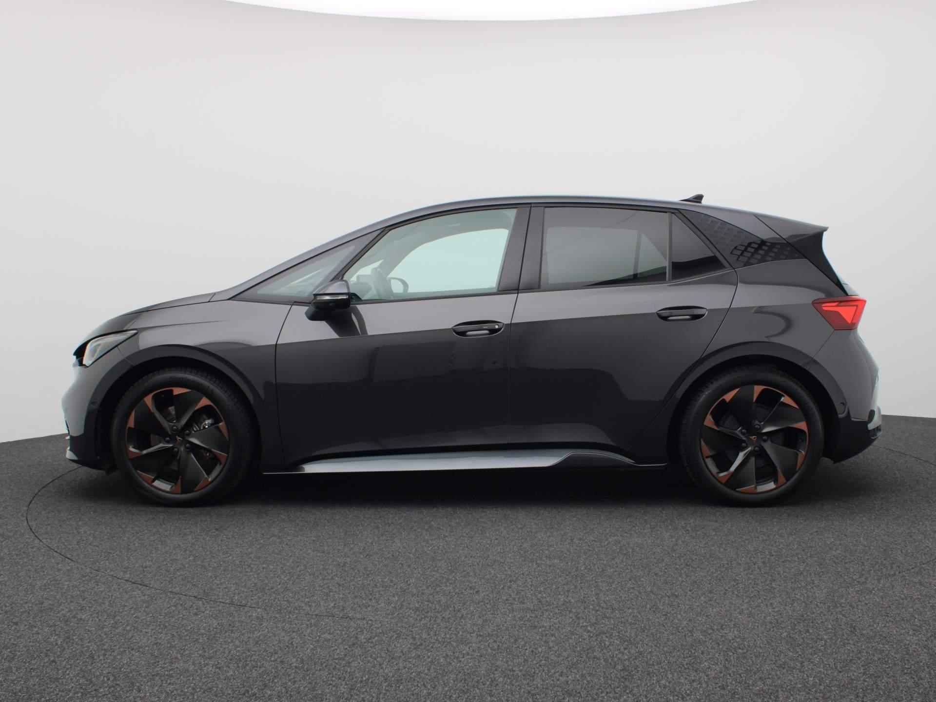 CUPRA Born Performance 62 kWh 204 PK Panoramadak, 19" copper velgen, verwarmbare voorstoelen, keyless, side assist, 360 graden camera - 2/39