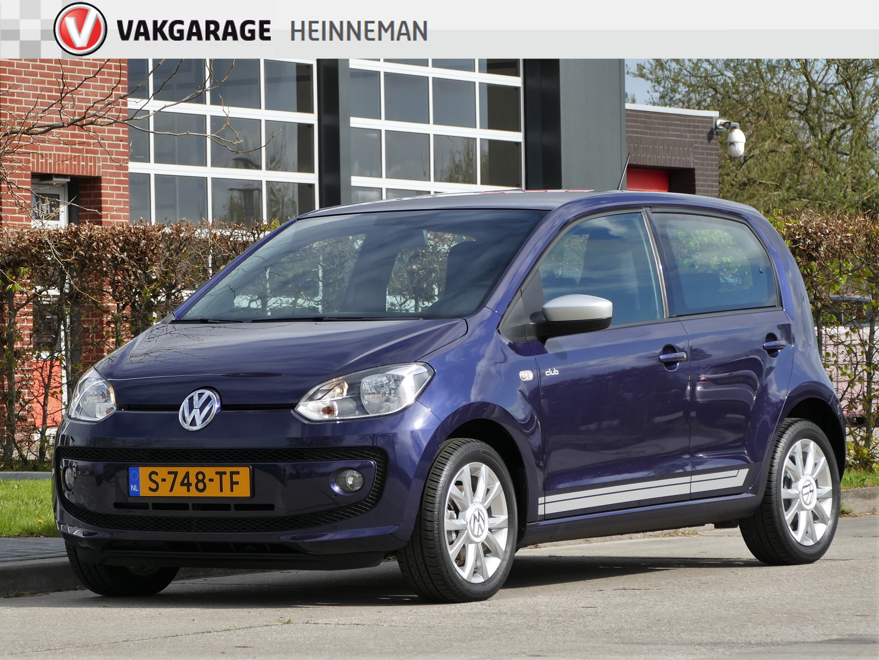 Volkswagen up! 1.0 CLUB | stoelverwarming | airco | lichtmetalen velgen | mistlampen | 100% onderhouden