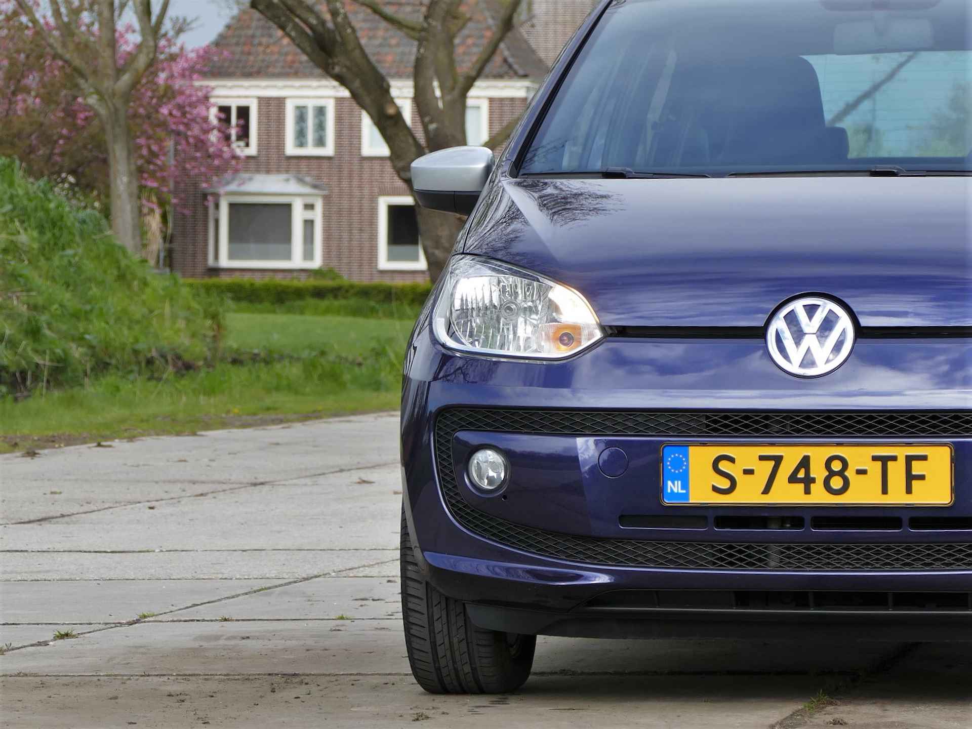 Volkswagen up! 1.0 CLUB | stoelverwarming | airco | lichtmetalen velgen | mistlampen | 100% onderhouden - 38/40