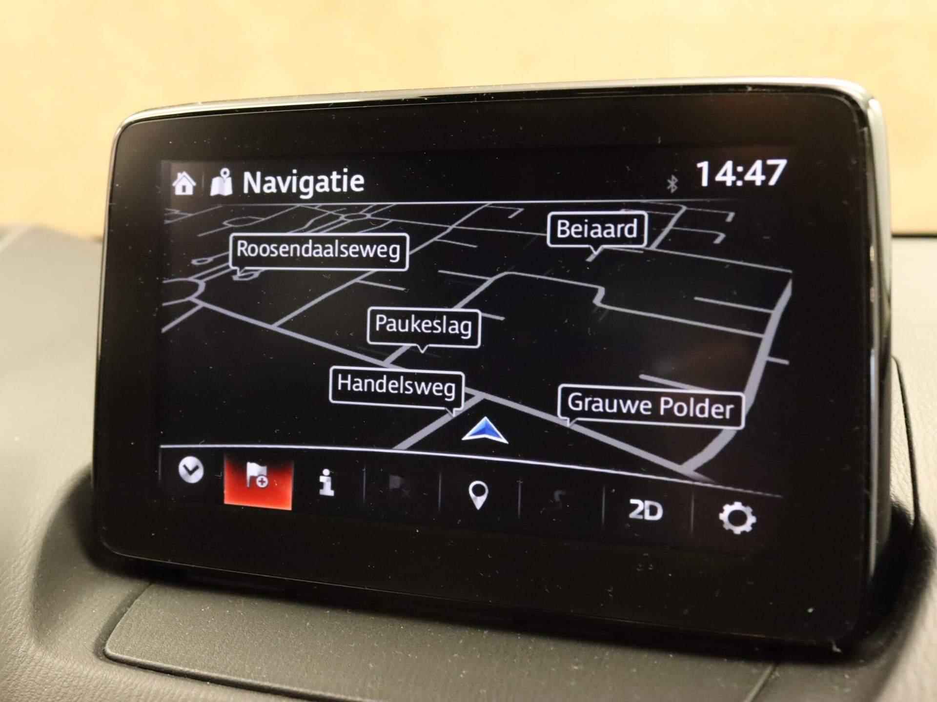 Mazda CX-3 2.0 SkyActiv-G 120 GT-M -NAVIGATIE - VASTE TREKHAAK- TREKGEWICHT 1200 KG- CLIMATE CONTROL - HEAD UP DISPLAY - VOORSTOELEN VERWARMD - PARKEERSENSOREN VOOR/ ACHTER - BLUETOOTH - 18 INCH LICHT METALEN VELGEN - 27/42